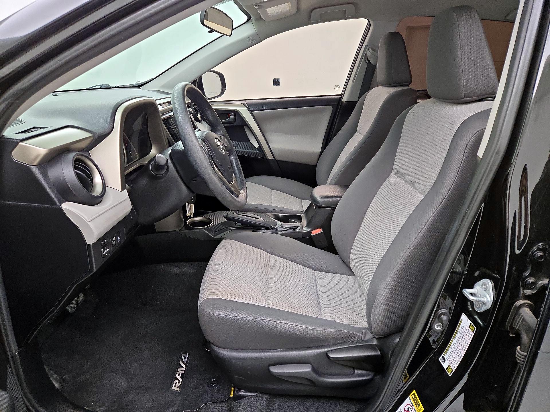 Thumbnail: 2014 Toyota RAV4 - 11