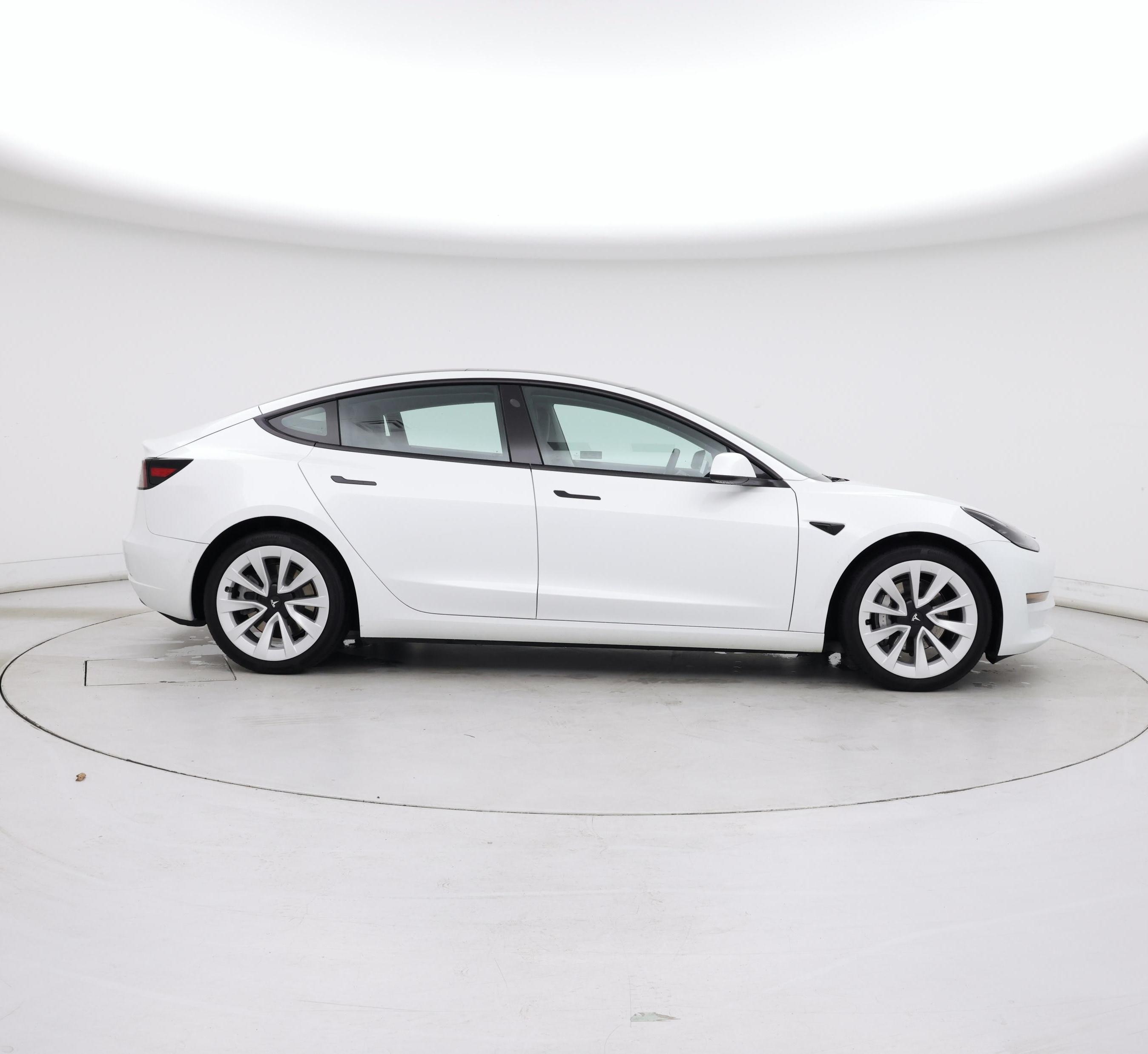 Thumbnail: 2022 Tesla Model 3 - 7