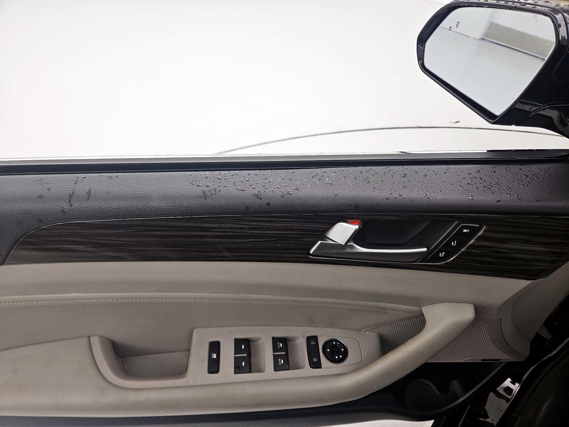 Thumbnail: 2015 Hyundai Sonata - 12