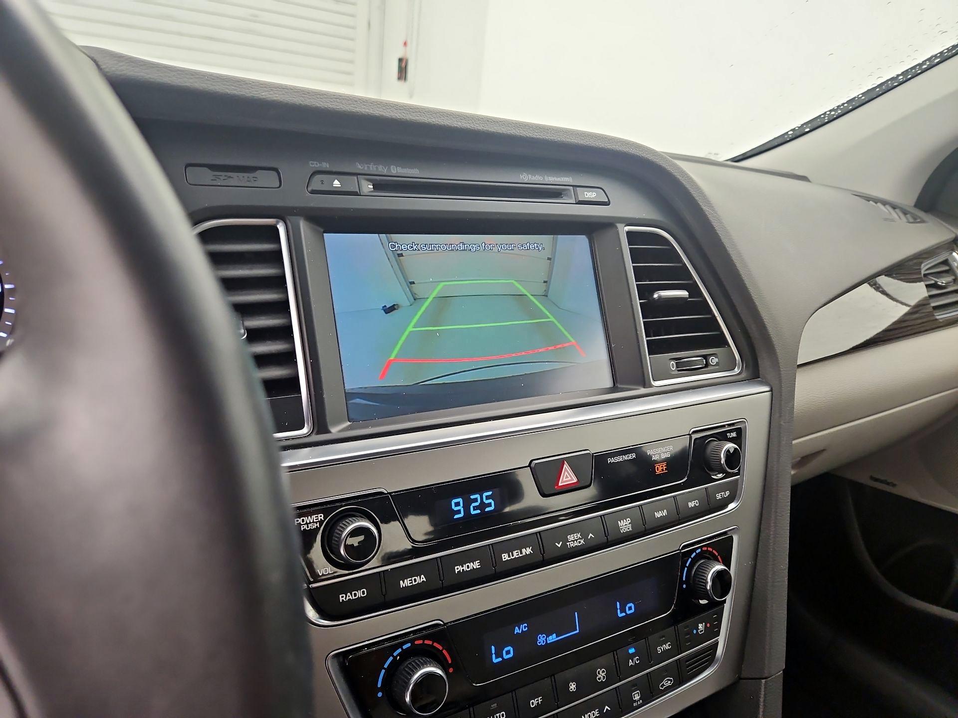 Thumbnail: 2015 Hyundai Sonata - 18