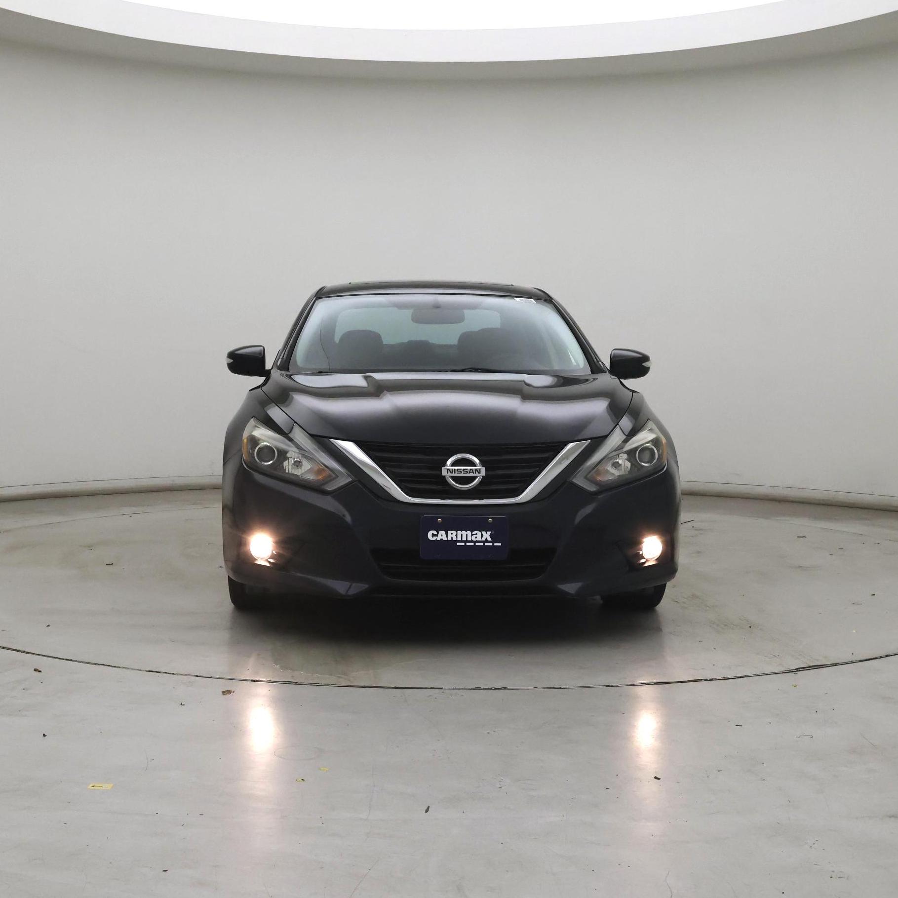 Thumbnail: 2016 Nissan Altima - 5