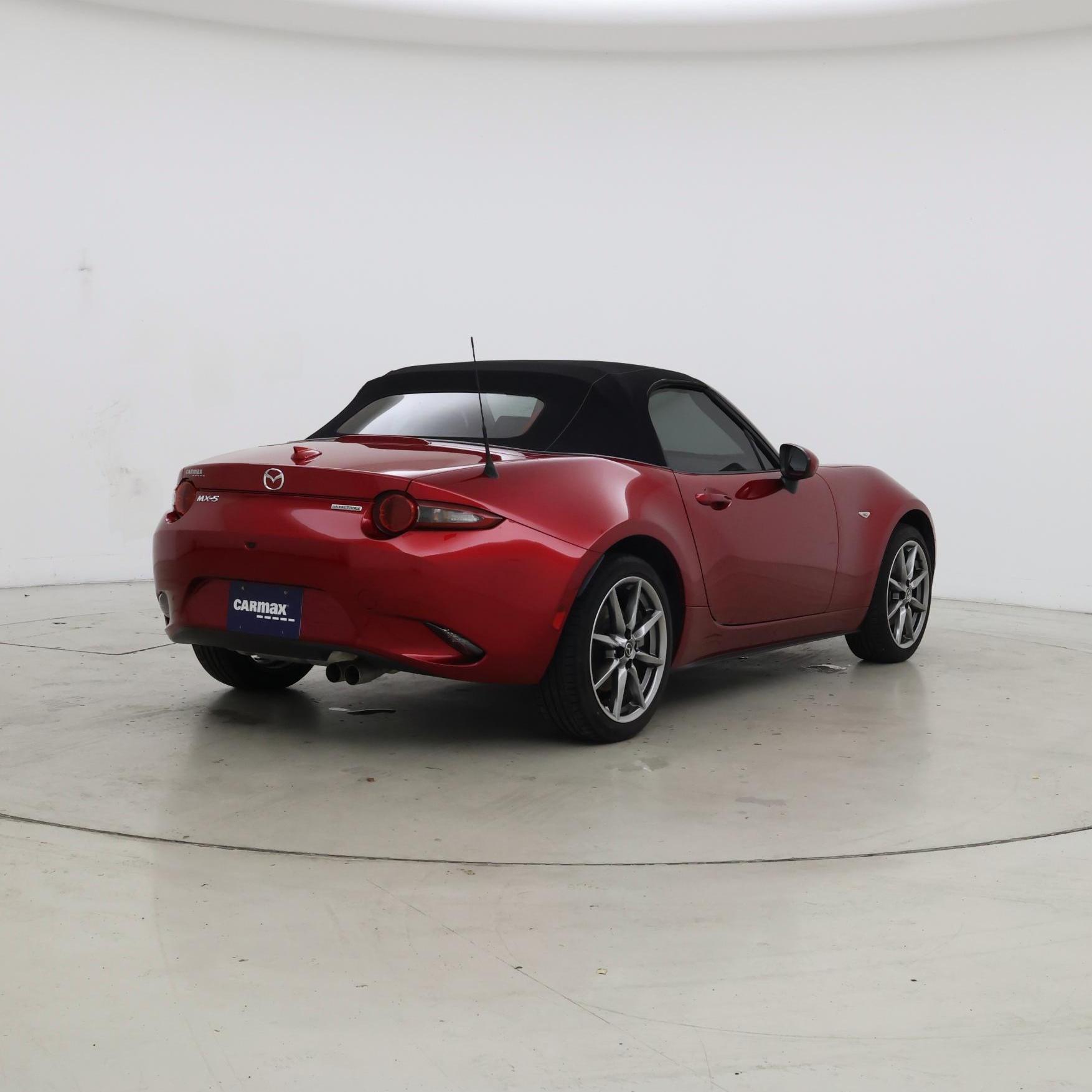 Thumbnail: 2023 Mazda MX-5 Miata - 8