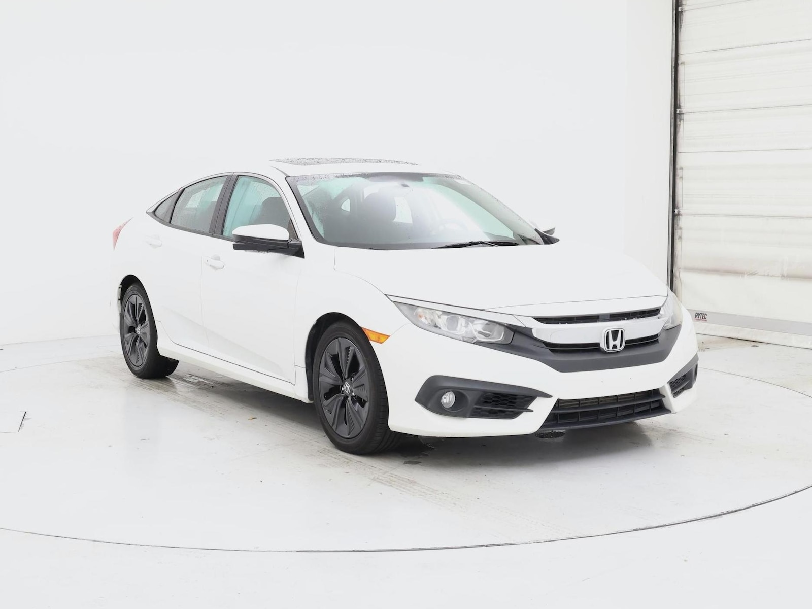 2018 Honda Civic EX-T - Photo 2
