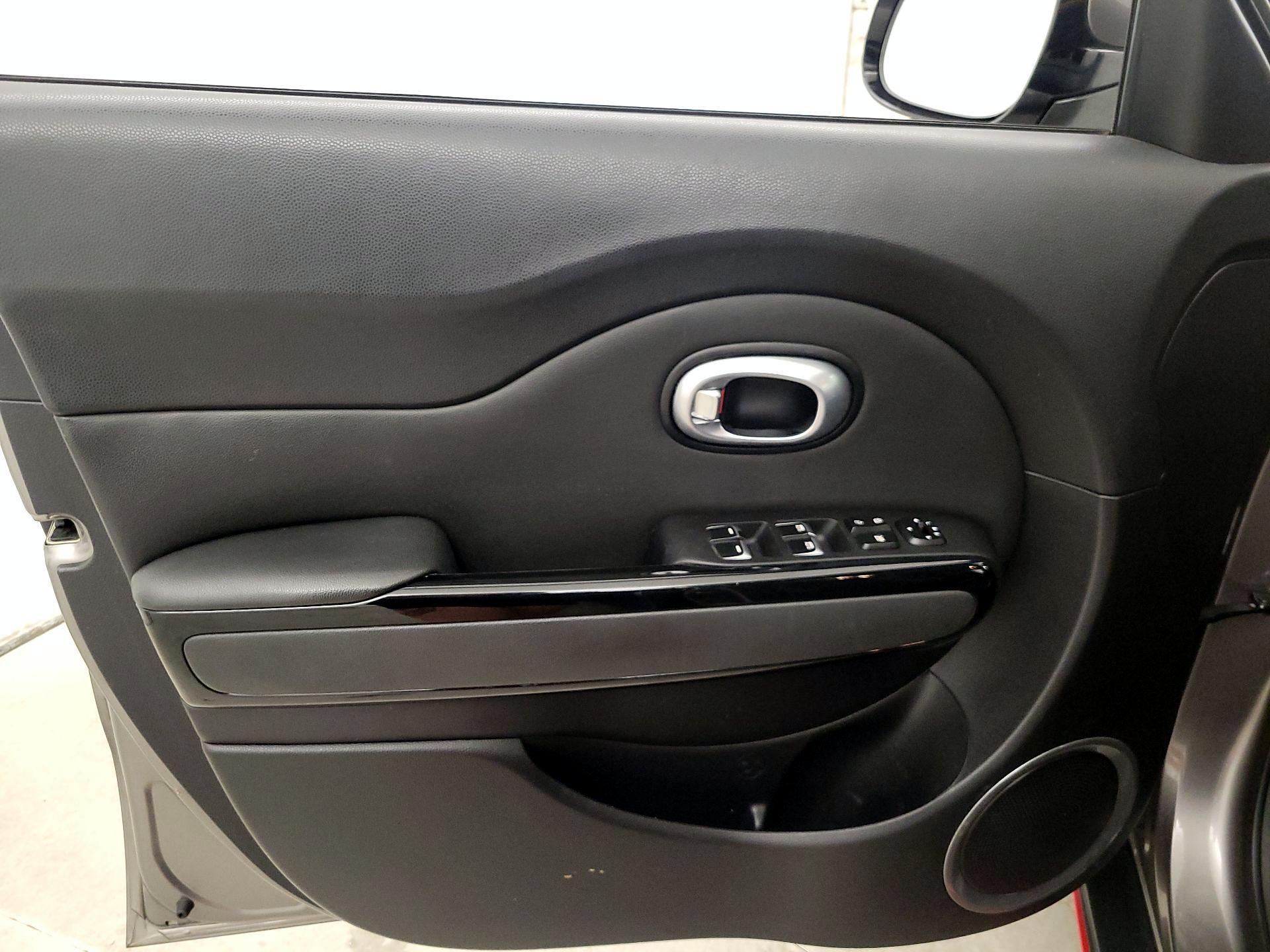 Thumbnail: 2019 Kia Soul - 12