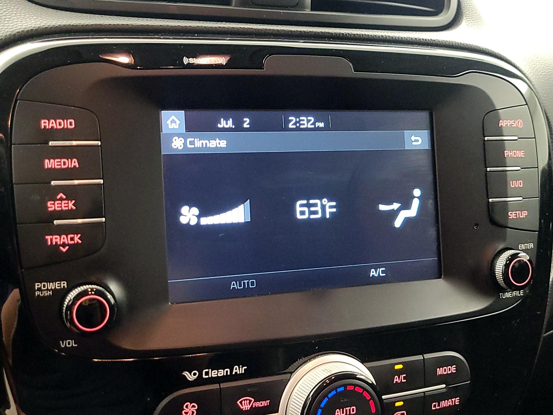 Thumbnail: 2019 Kia Soul - 16
