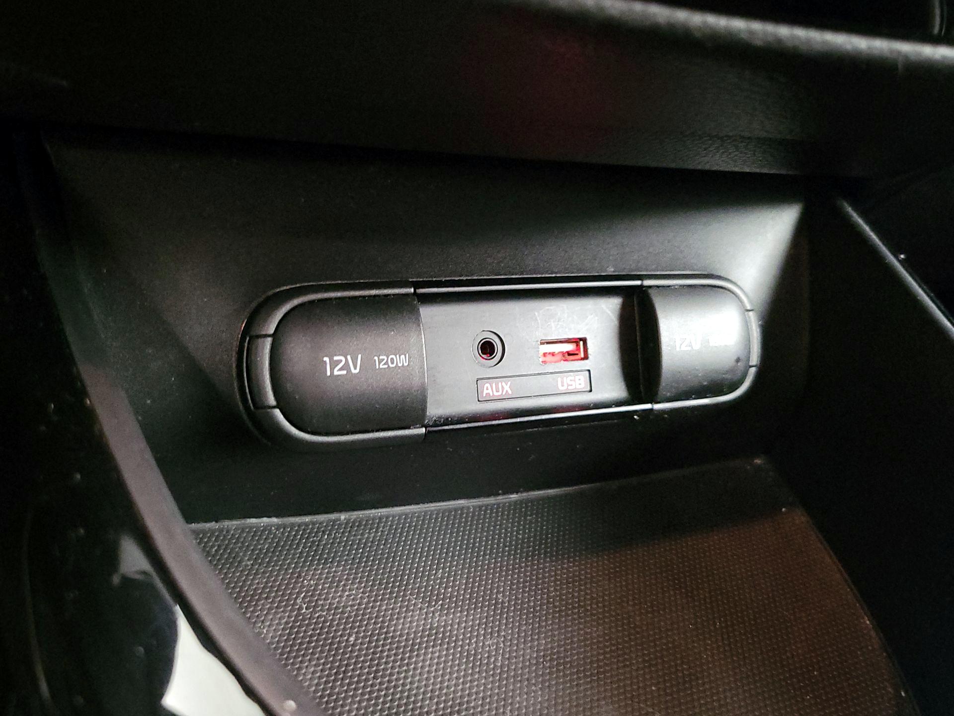 Thumbnail: 2019 Kia Soul - 18