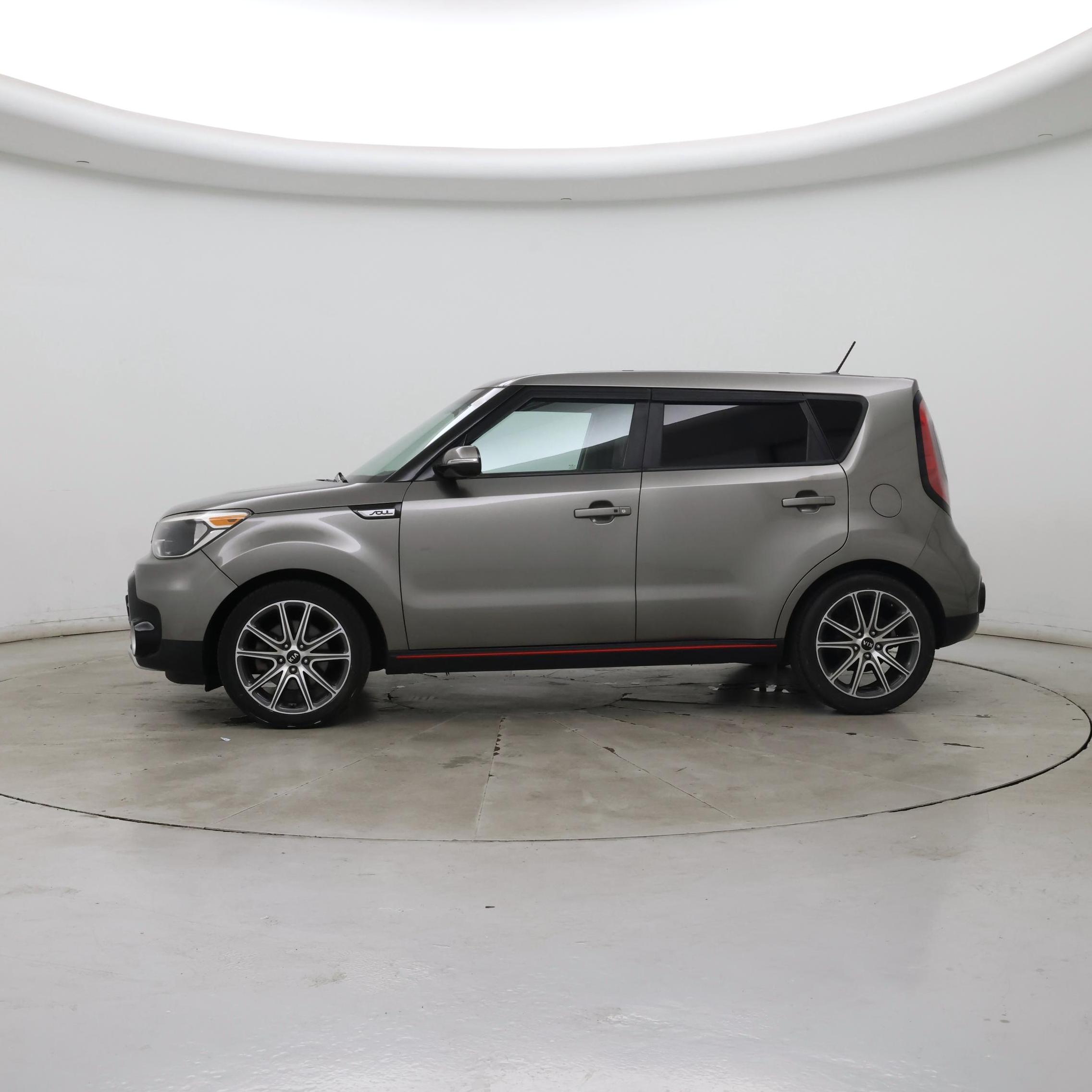 Thumbnail: 2019 Kia Soul - 3