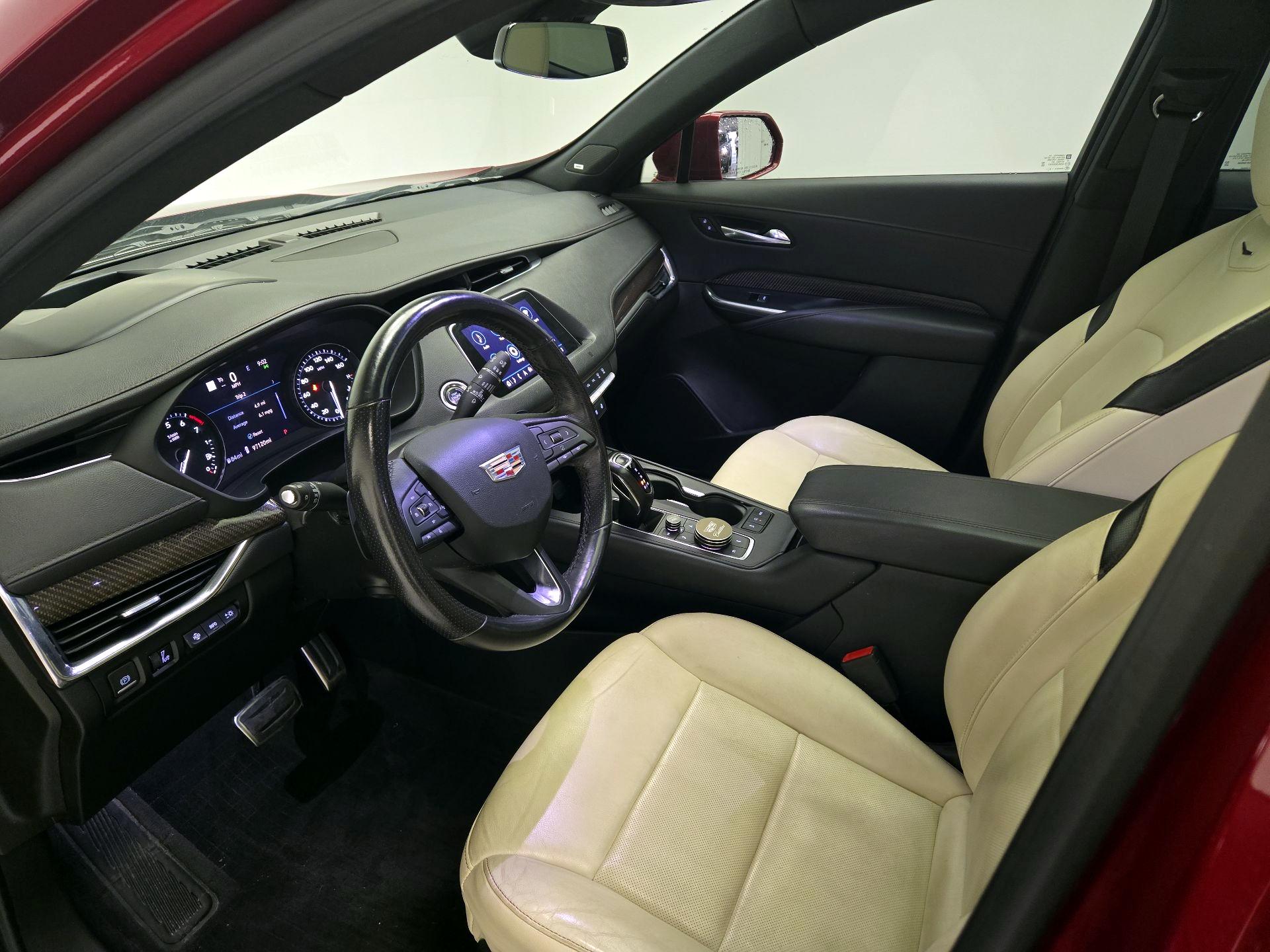 Thumbnail: 2019 Cadillac XT4 - 11