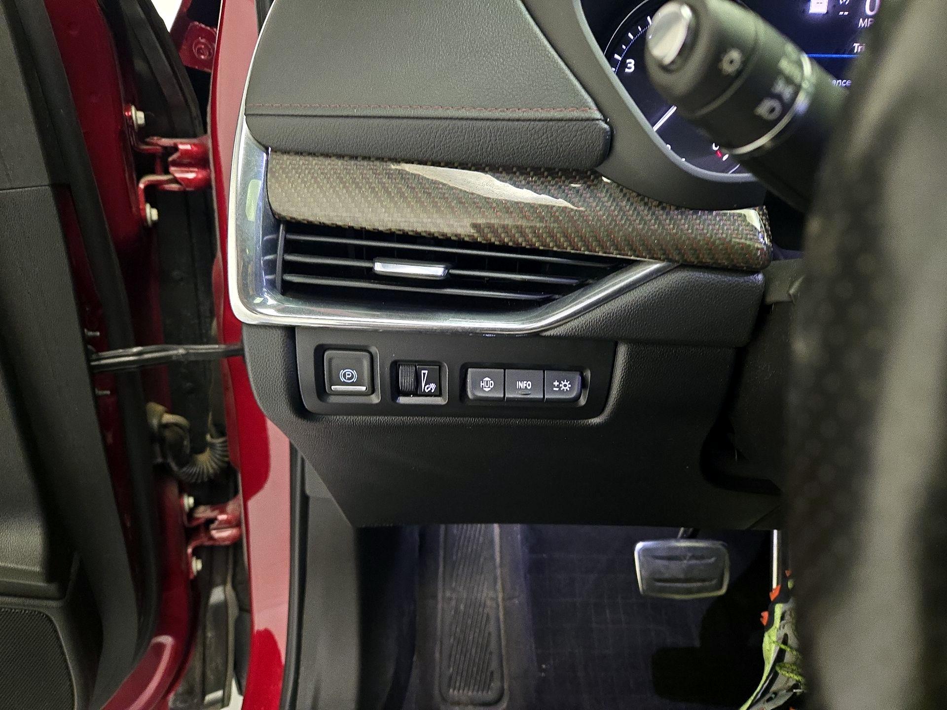 Thumbnail: 2019 Cadillac XT4 - 13