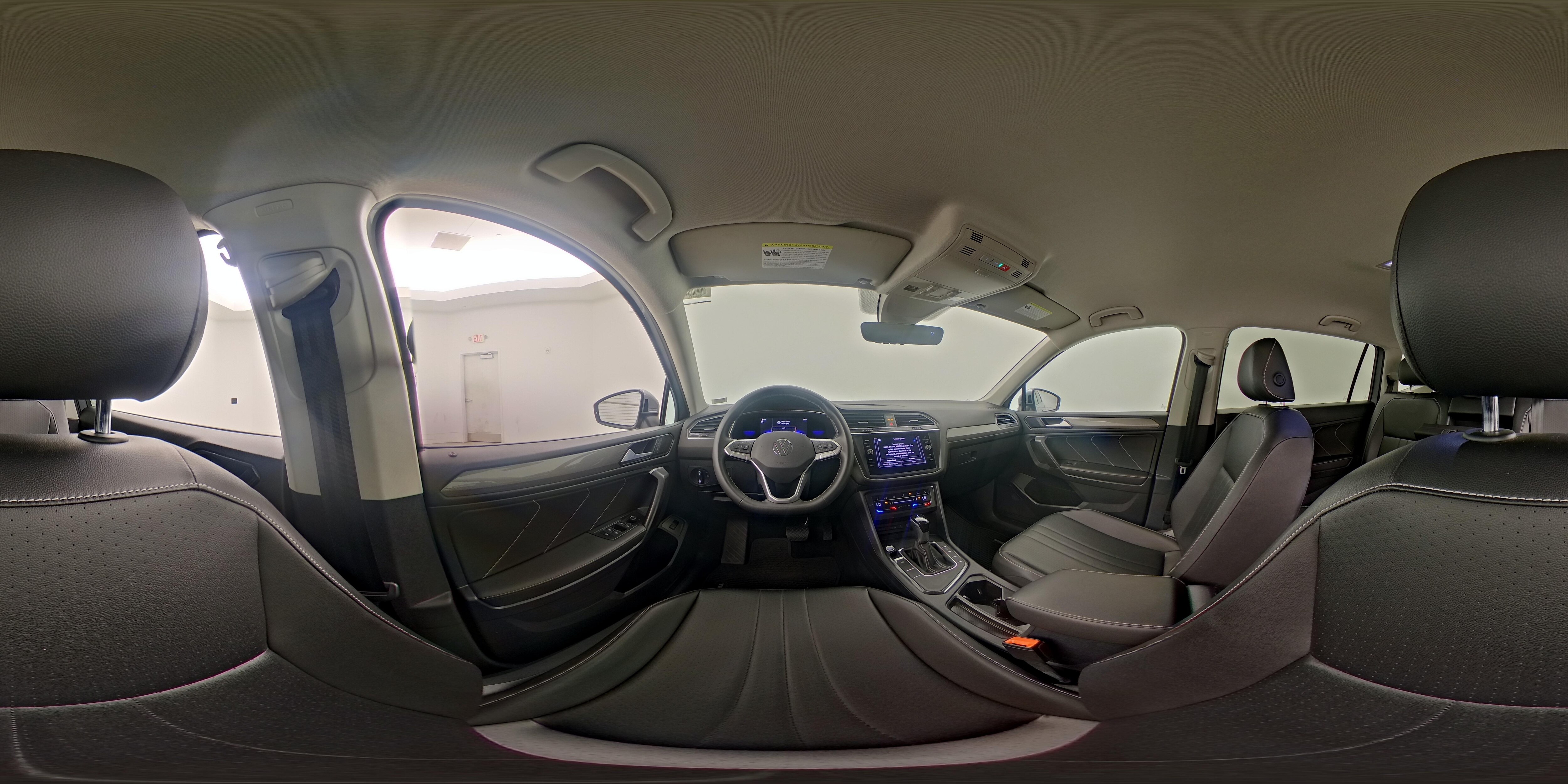 2022 Volkswagen Tiguan SE - Photo 28