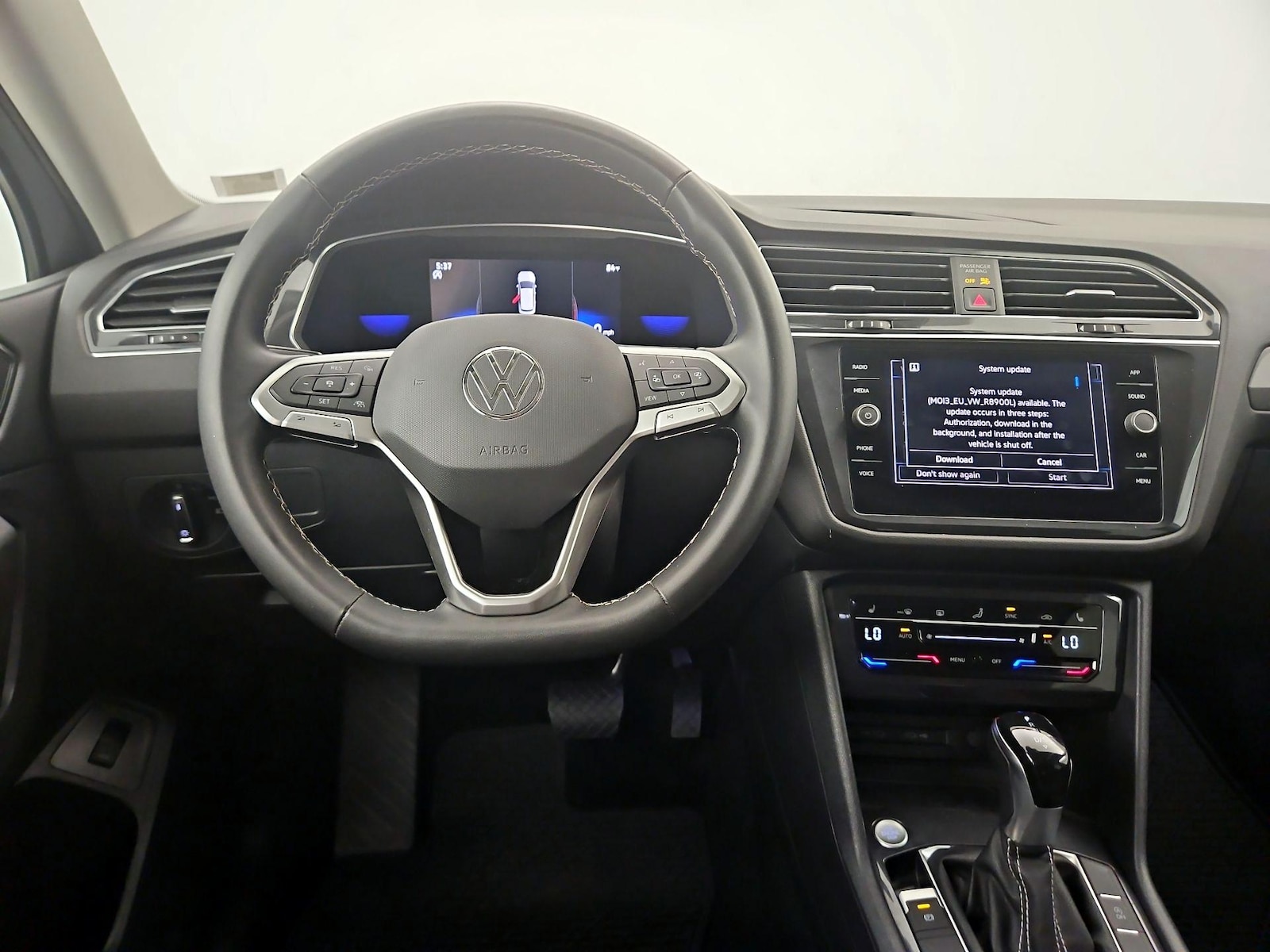 2022 Volkswagen Tiguan SE - Photo 11