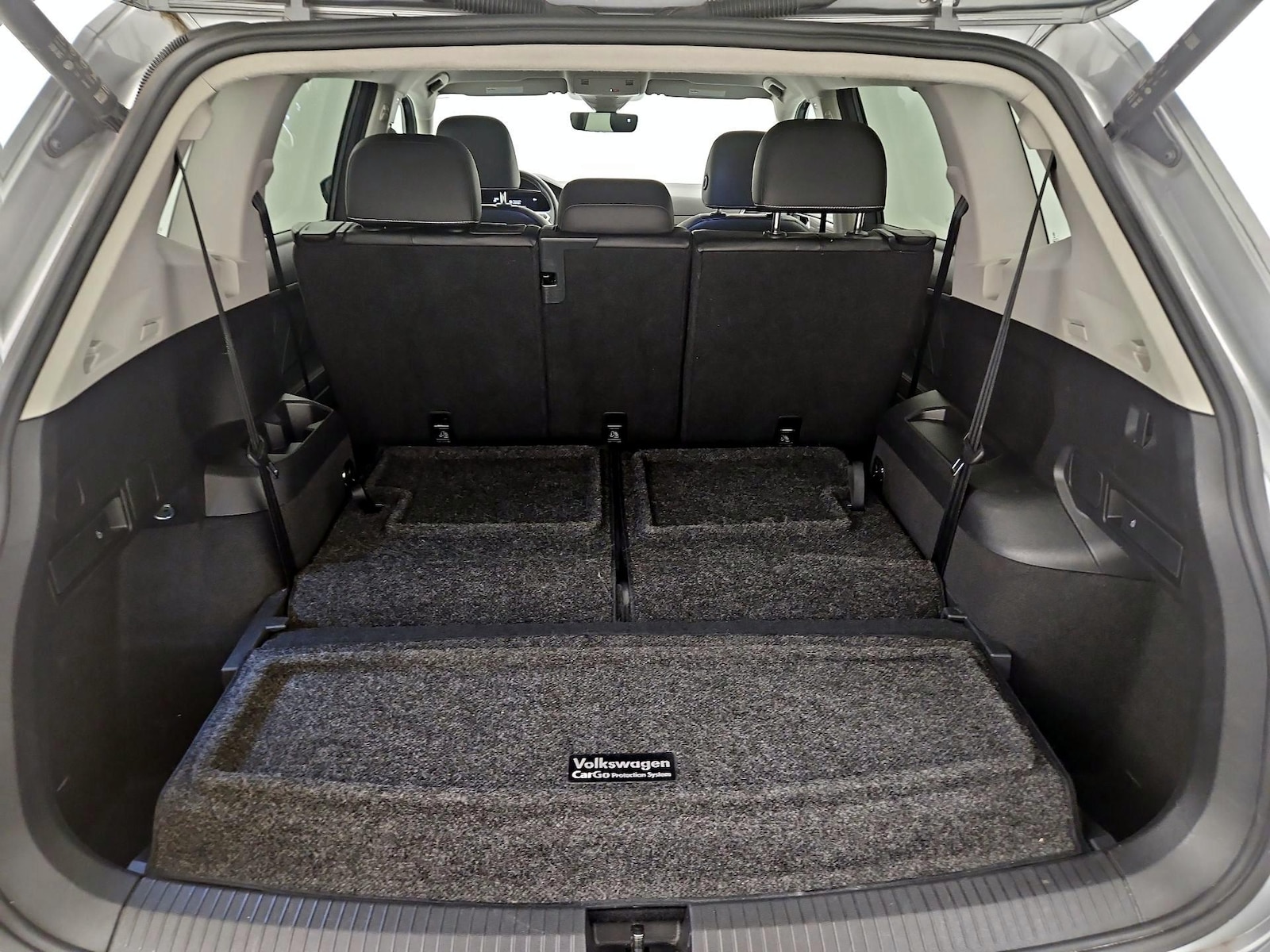 2022 Volkswagen Tiguan SE - Photo 23