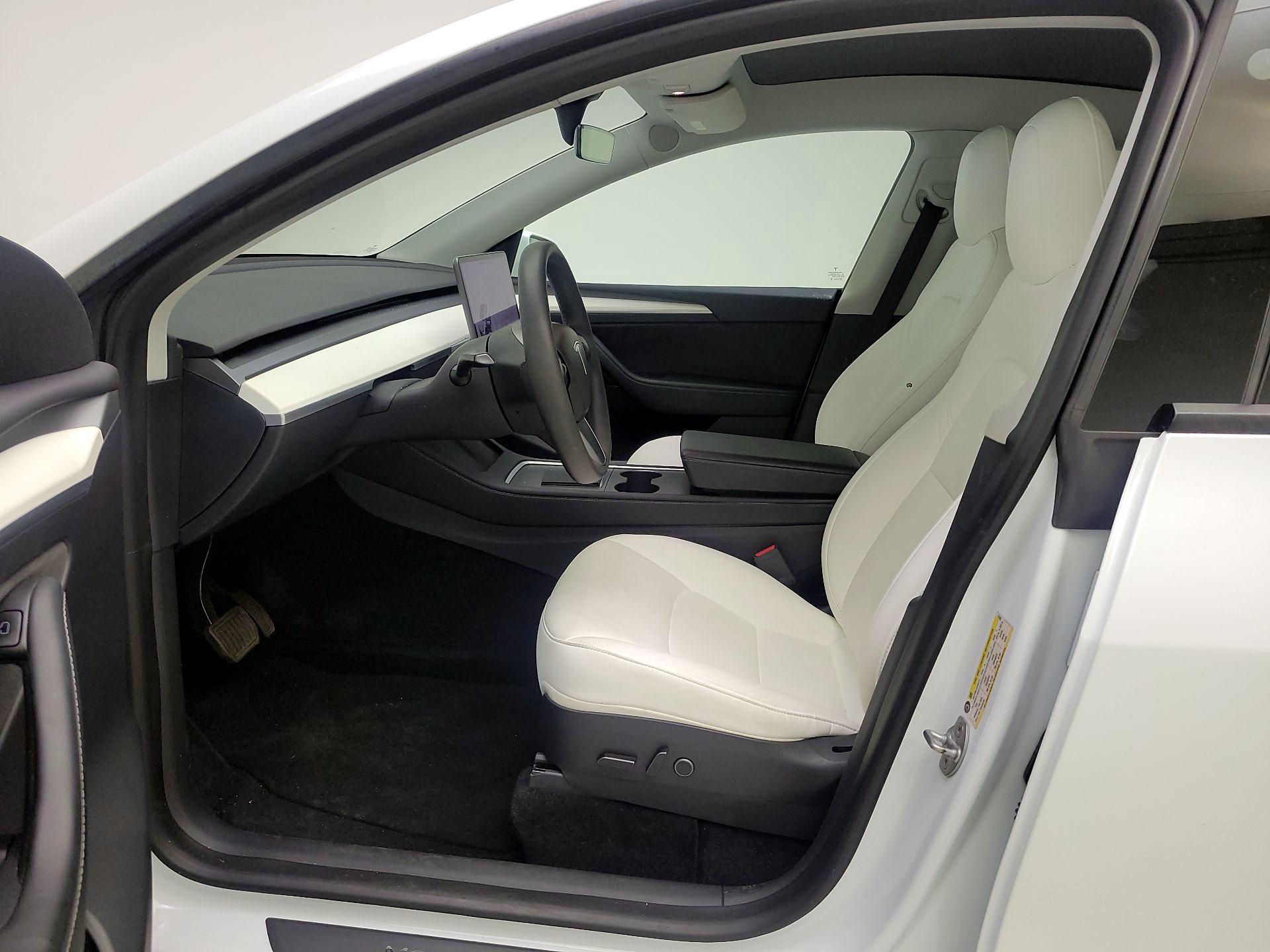 Thumbnail: 2023 Tesla Model Y - 11