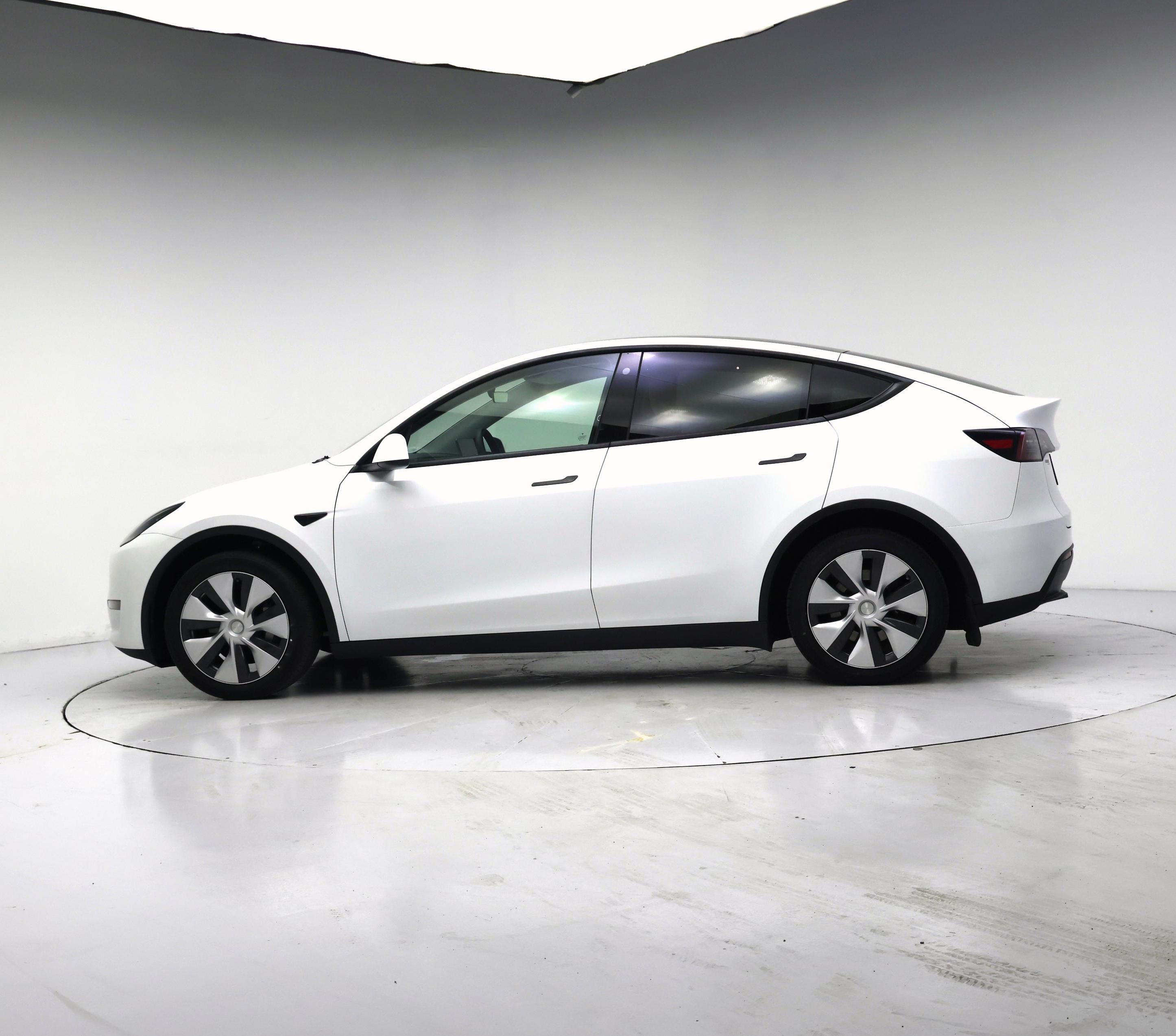 Thumbnail: 2023 Tesla Model Y - 3