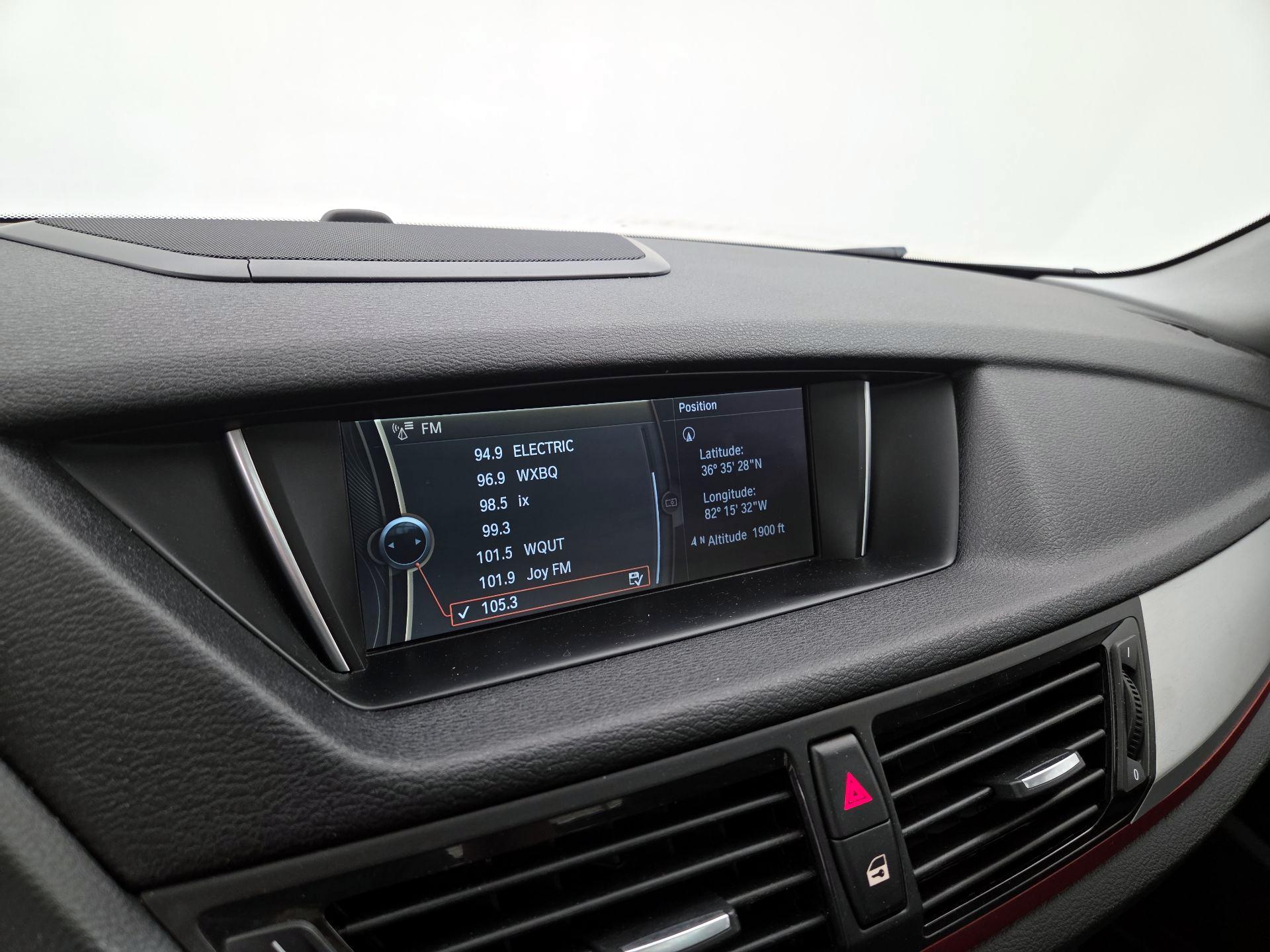 Thumbnail: 2015 BMW X1 - 16
