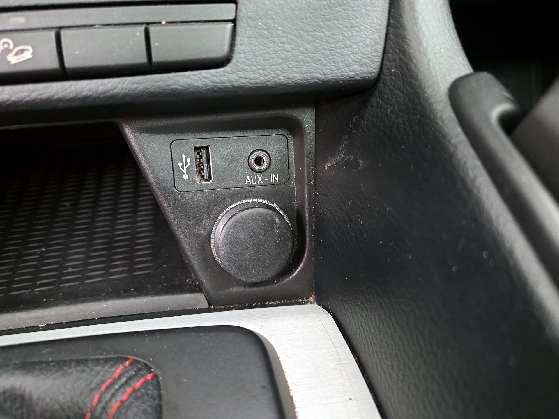 Thumbnail: 2015 BMW X1 - 19