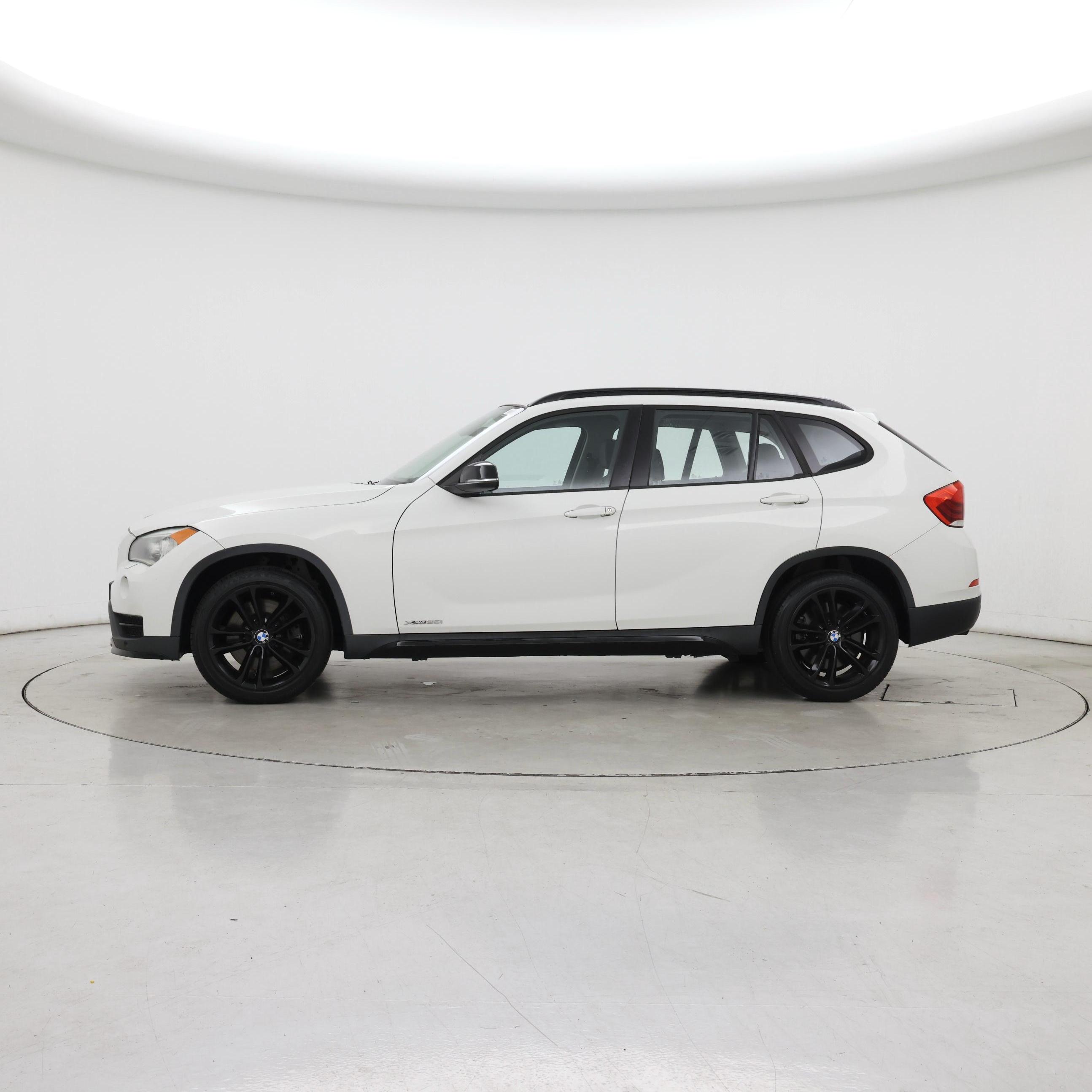 Thumbnail: 2015 BMW X1 - 3