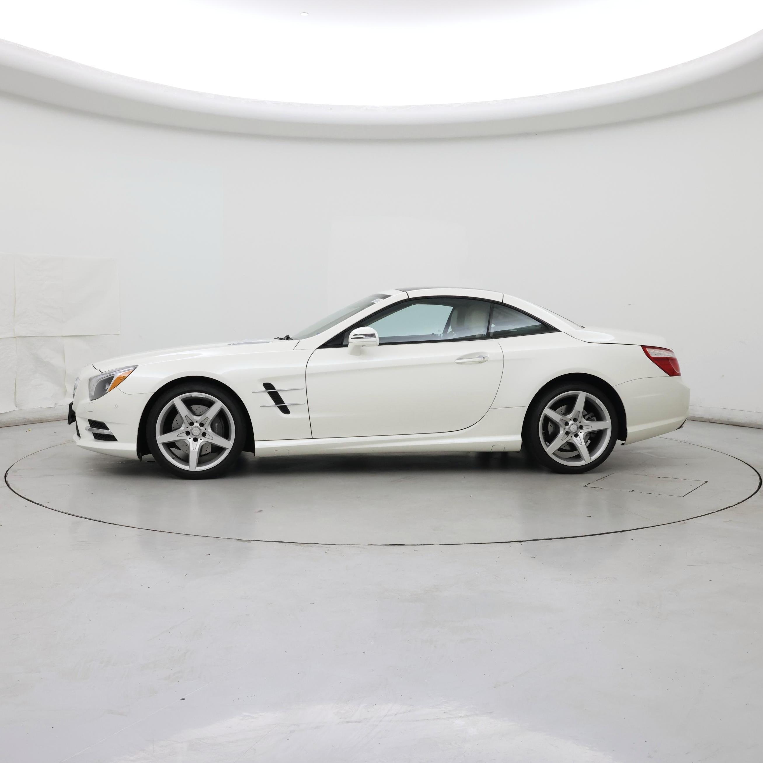Thumbnail: 2016 Mercedes-Benz SL-Class - 3