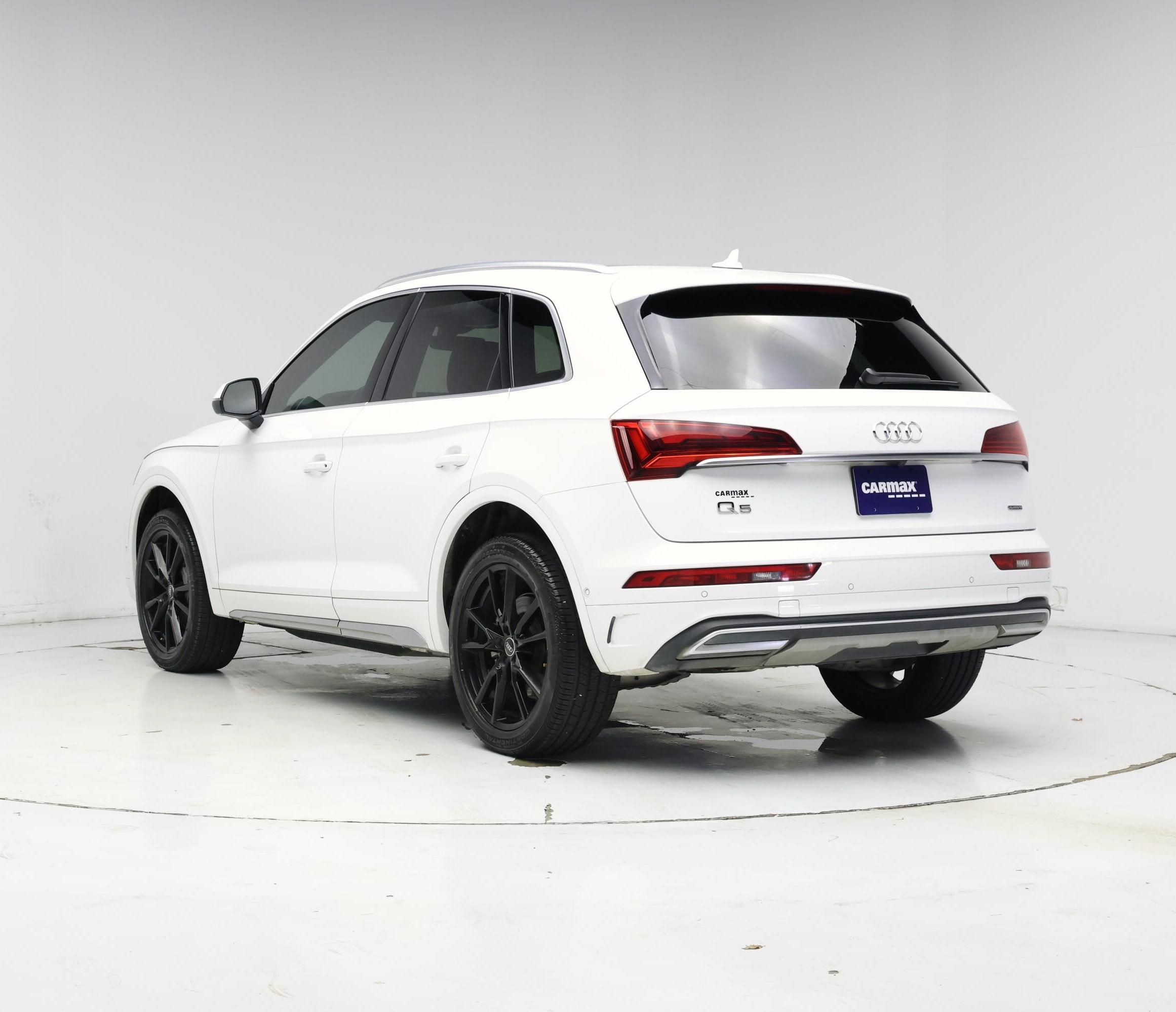 Thumbnail: 2023 Audi Q5 - 2