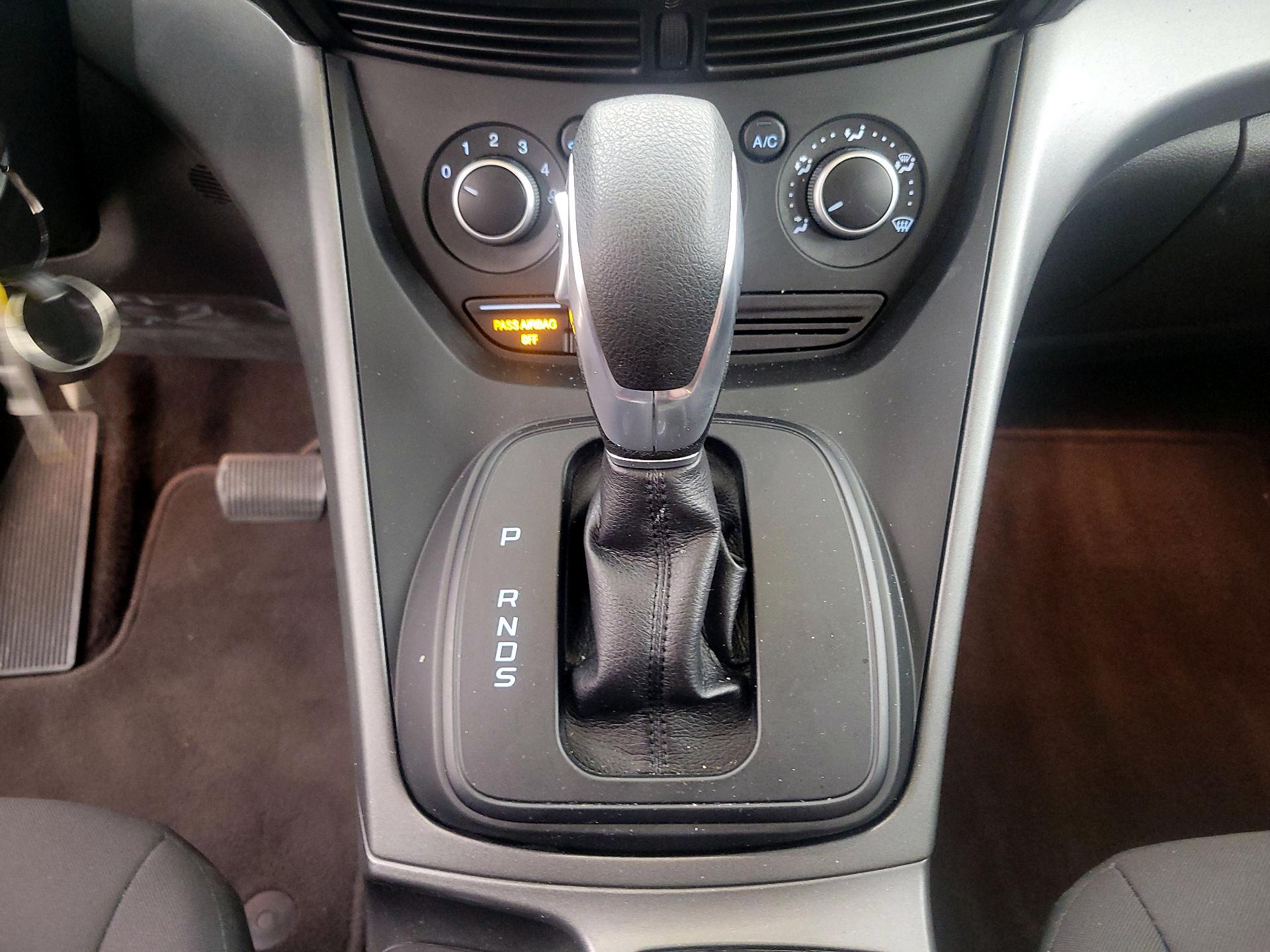 Thumbnail: 2015 Ford Escape - 17