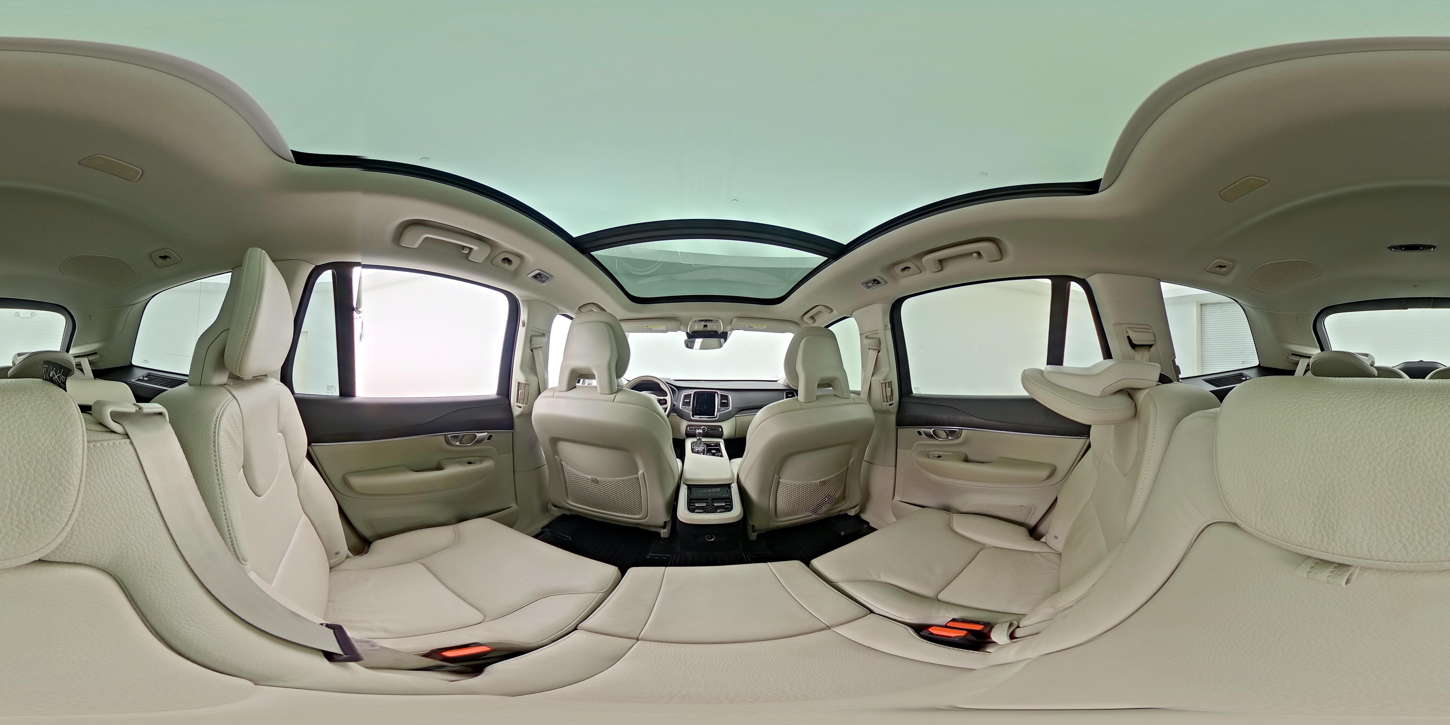 2020 Volvo XC90 Momentum - Photo 29