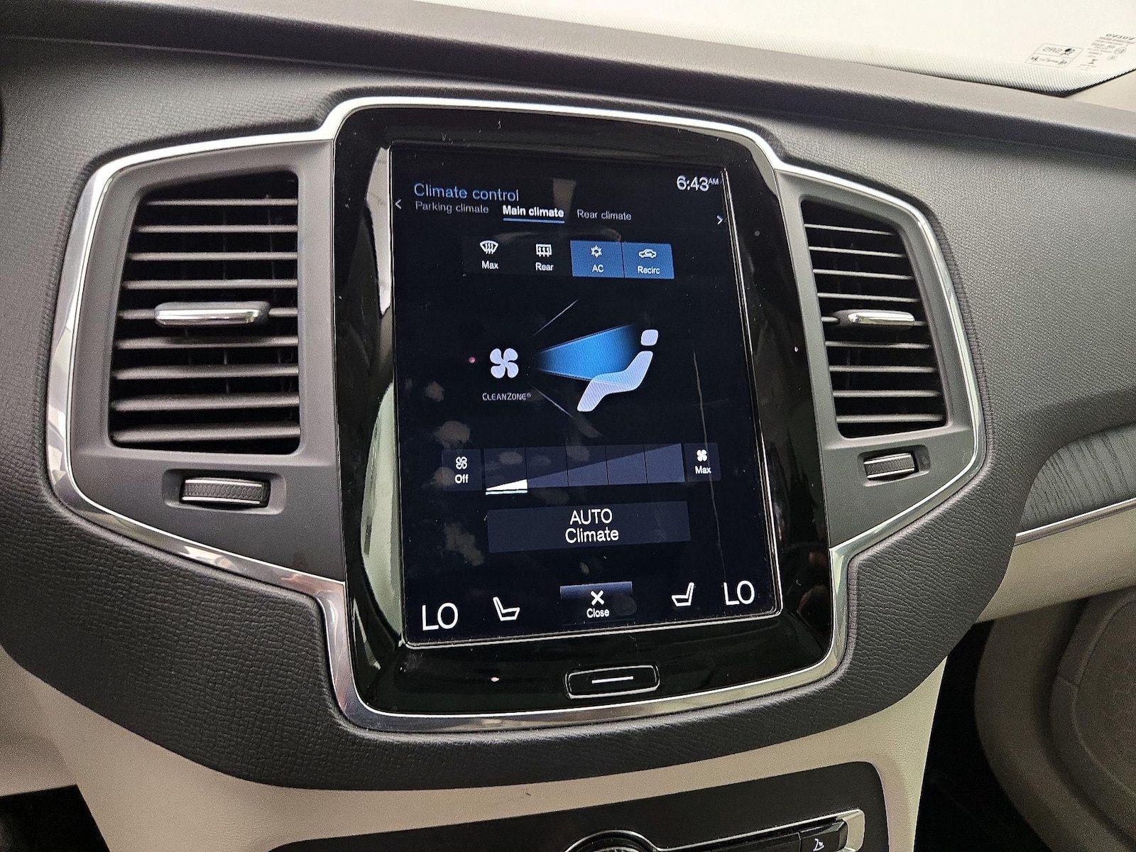 2020 Volvo XC90 Momentum - Photo 18