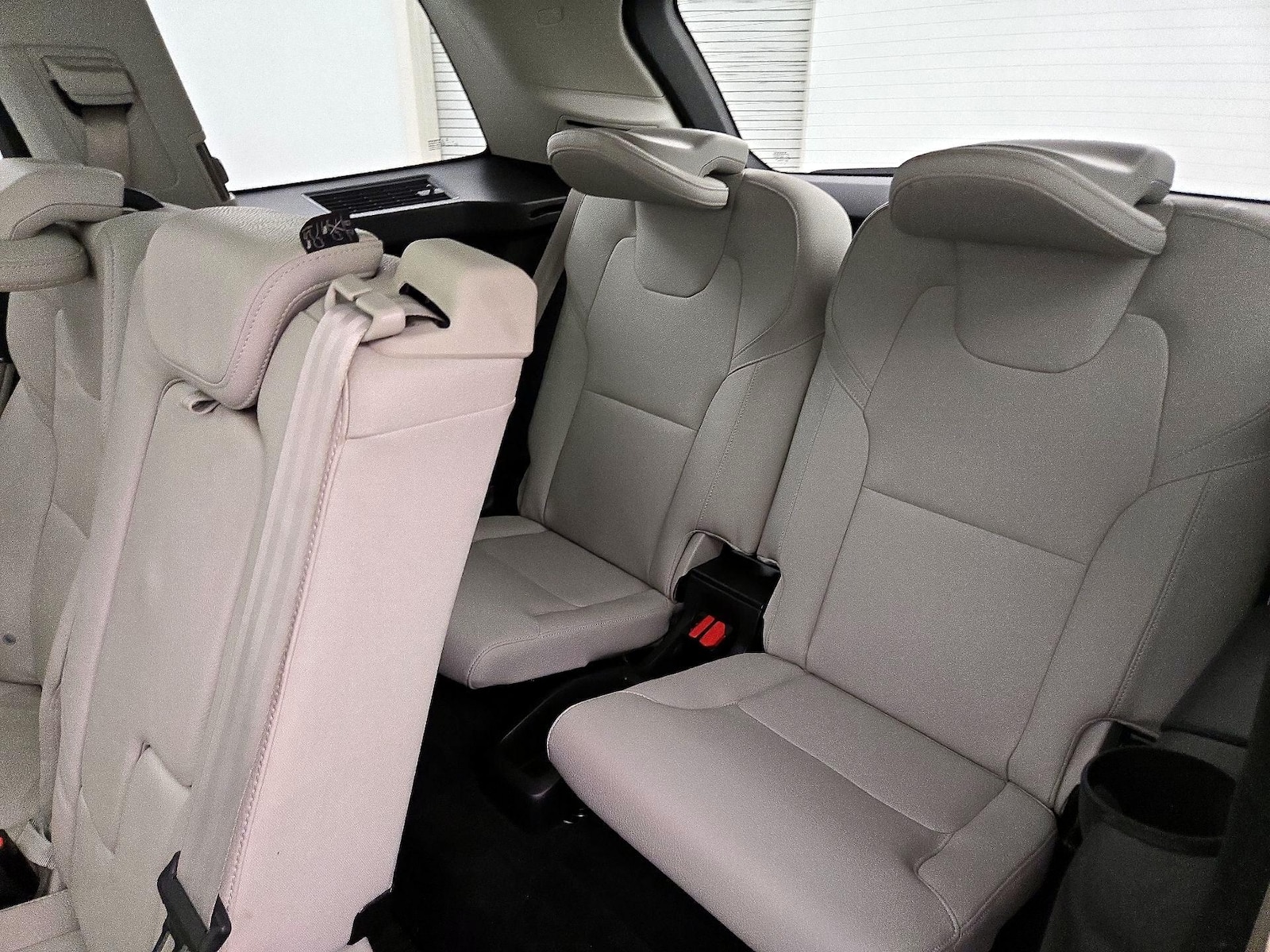 2020 Volvo XC90 Momentum - Photo 23