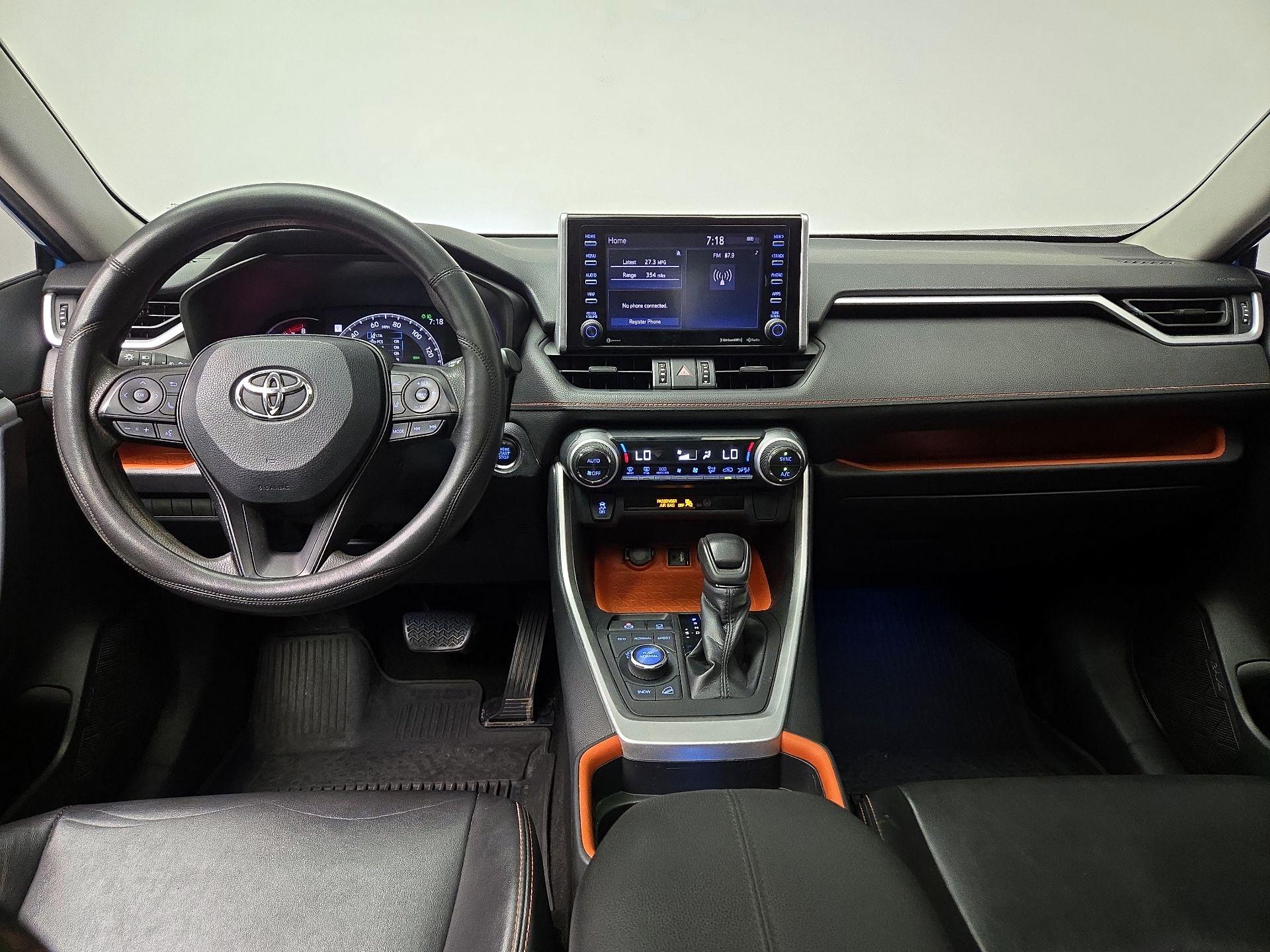 Thumbnail: 2019 Toyota RAV4 - 9