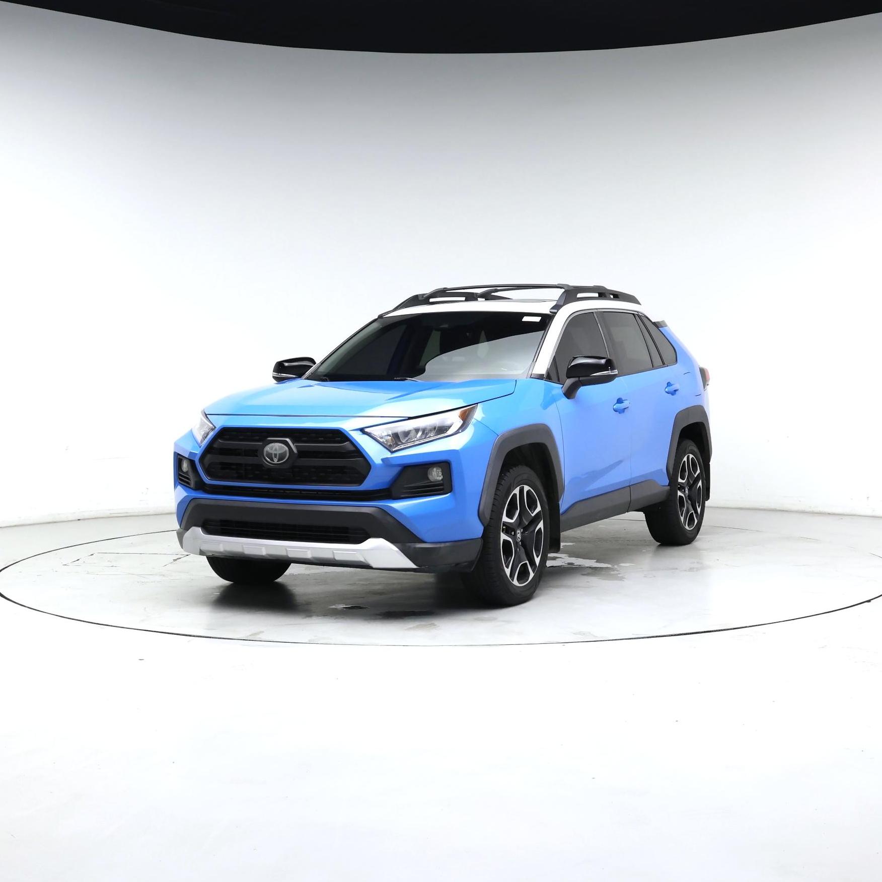 Thumbnail: 2019 Toyota RAV4 - 4