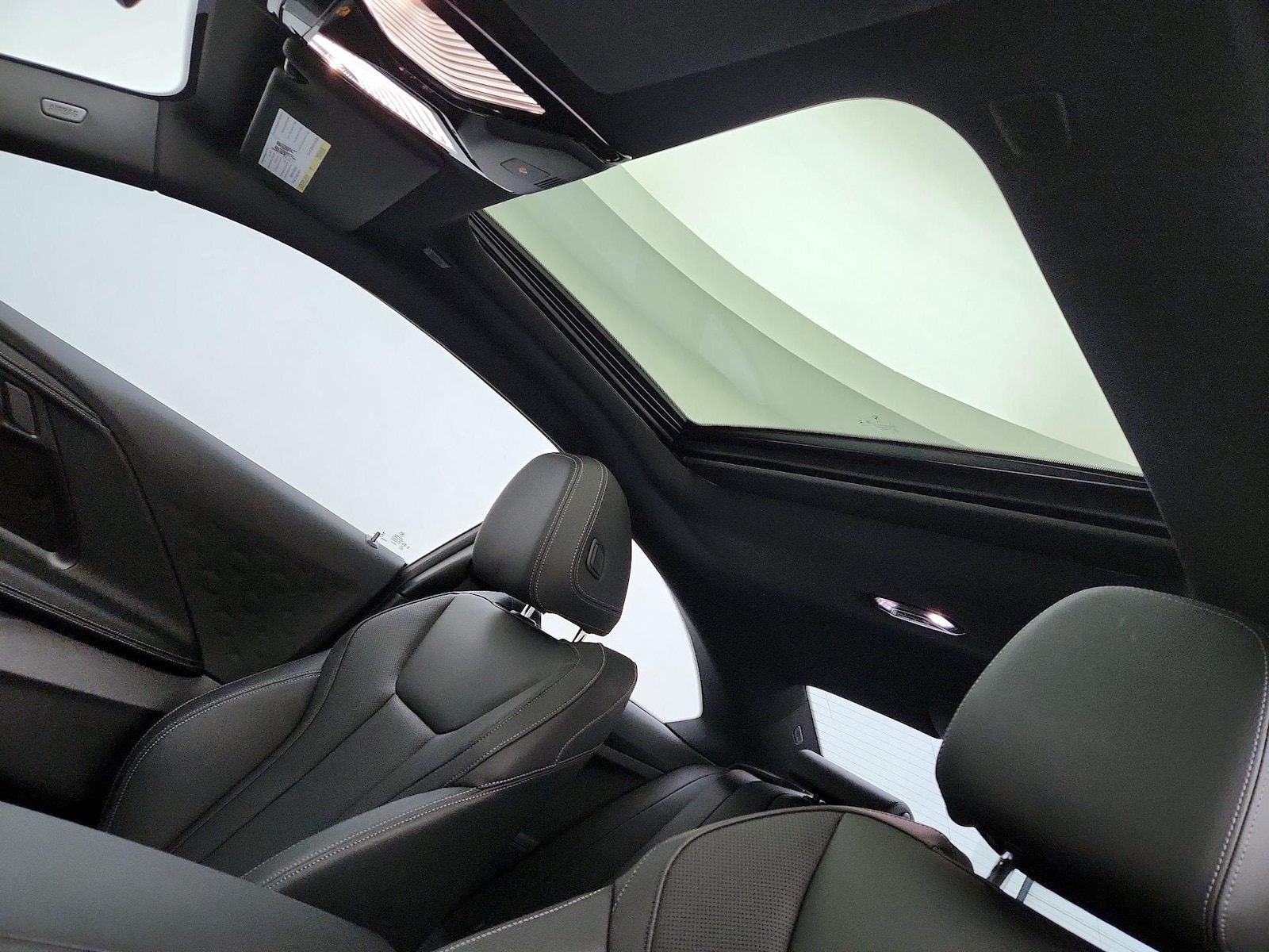 2024 BMW 2 Series 230i - Photo 21