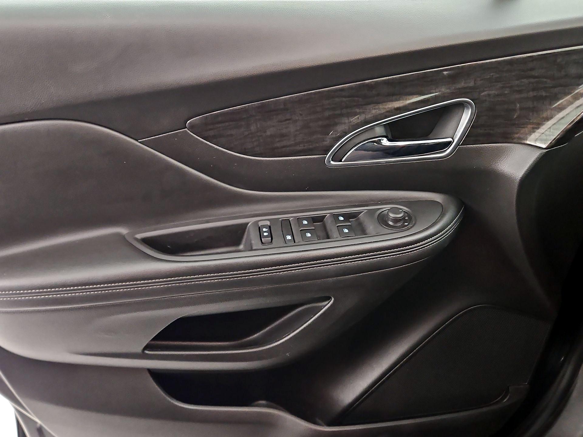 Thumbnail: 2016 Buick Encore - 10
