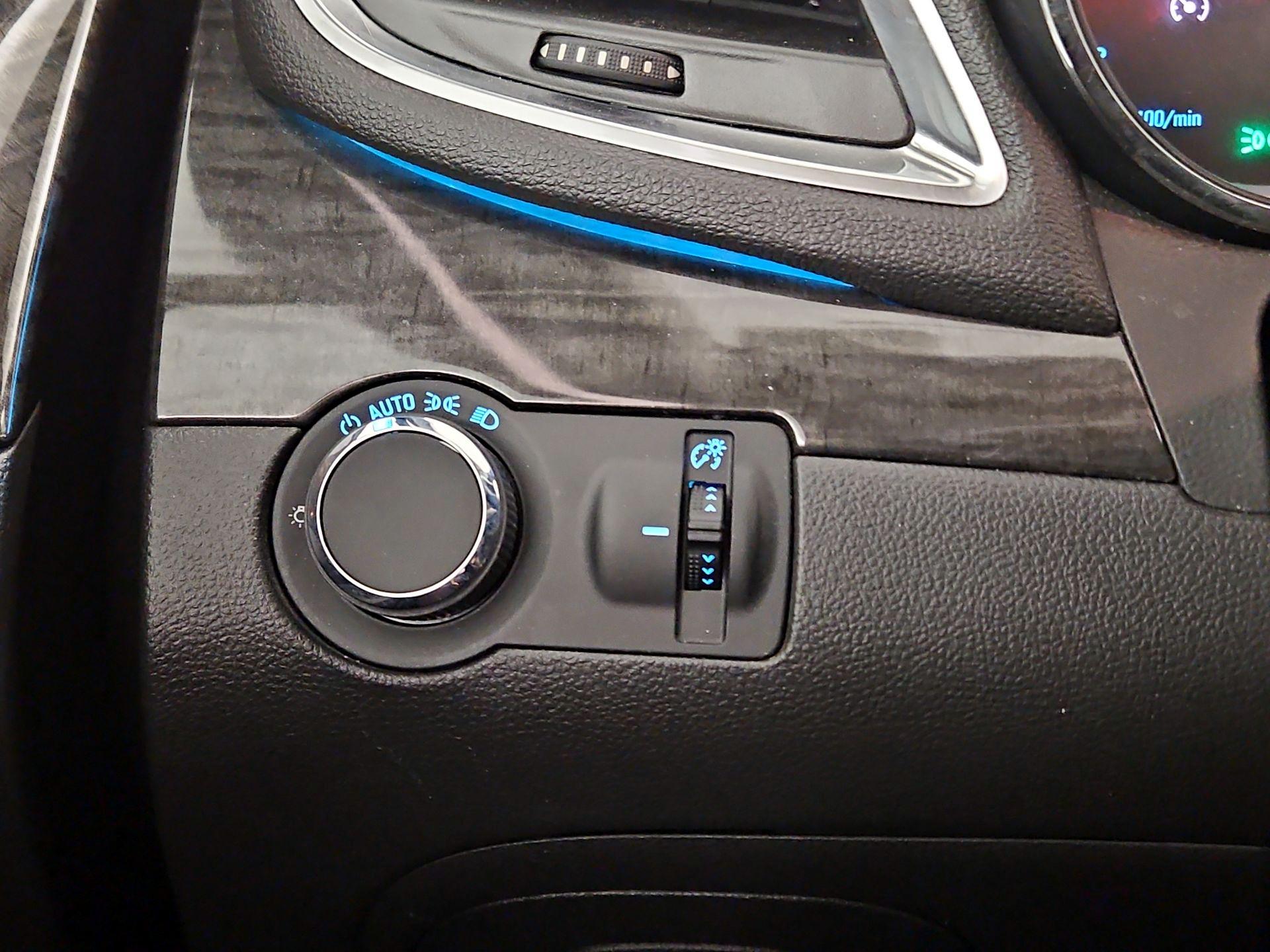 Thumbnail: 2016 Buick Encore - 11