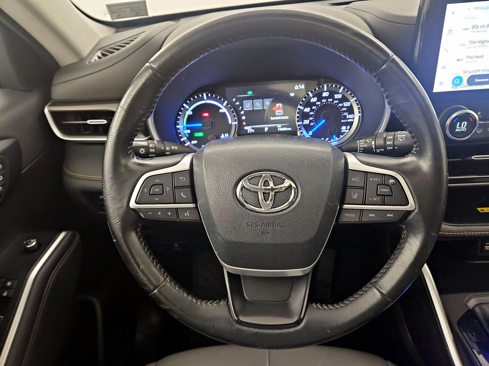 Thumbnail: 2023 Toyota Highlander - 10