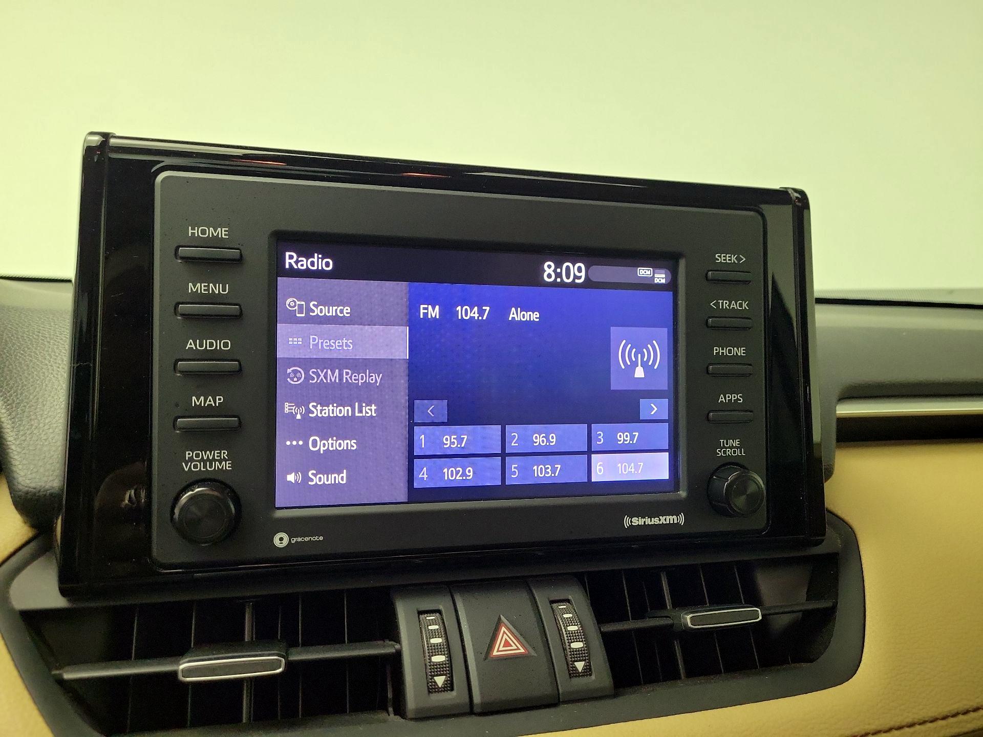 Thumbnail: 2021 Toyota RAV4 - 15
