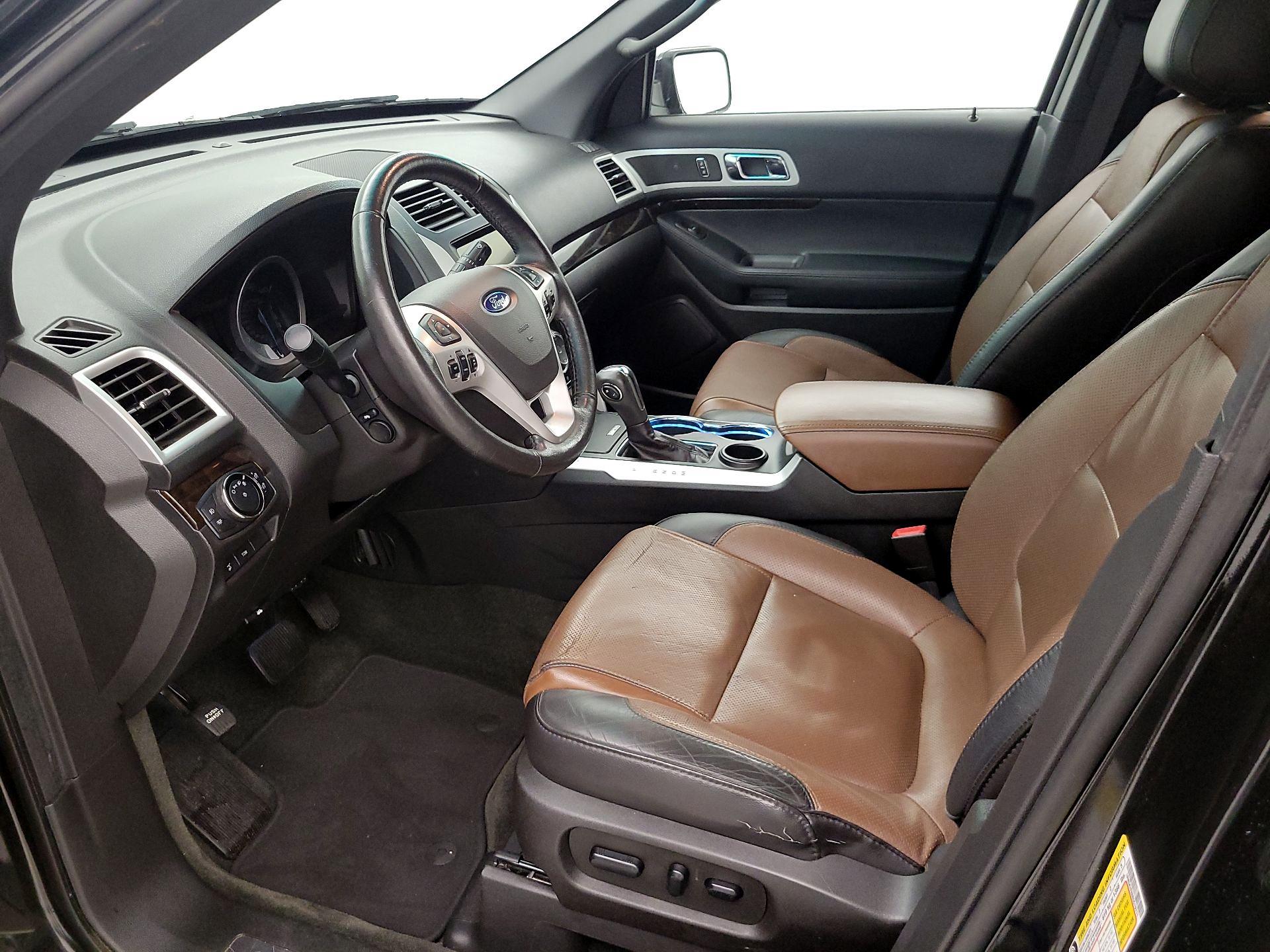 Thumbnail: 2014 Ford Explorer - 11
