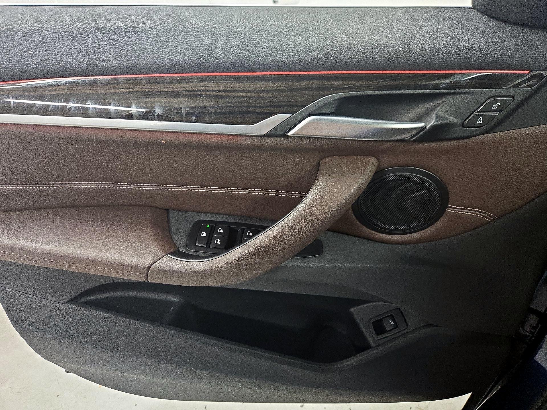 Thumbnail: 2018 BMW X1 - 12