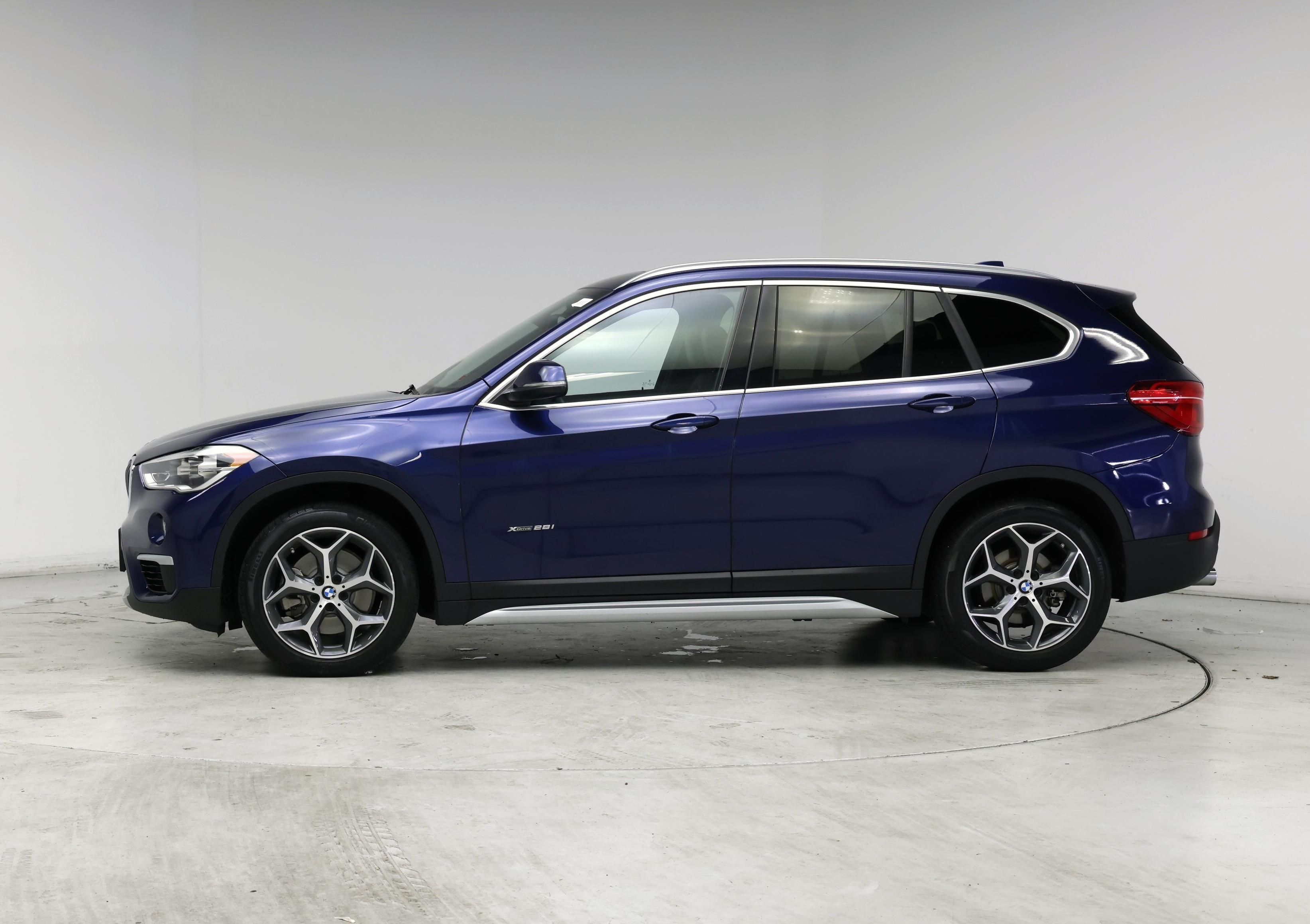 Thumbnail: 2018 BMW X1 - 3