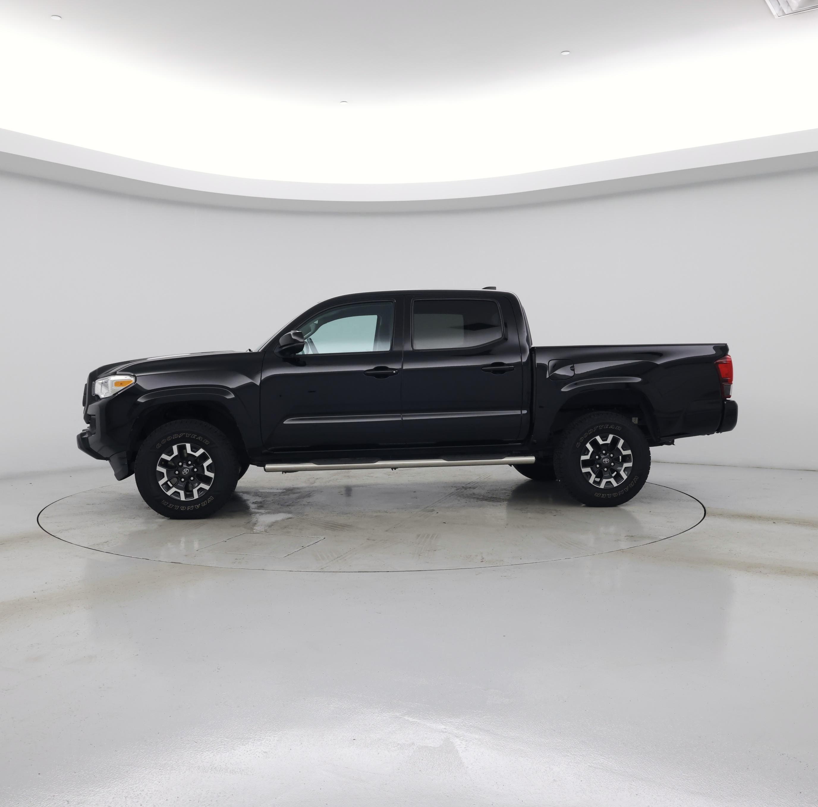 Thumbnail: 2023 Toyota Tacoma - 3