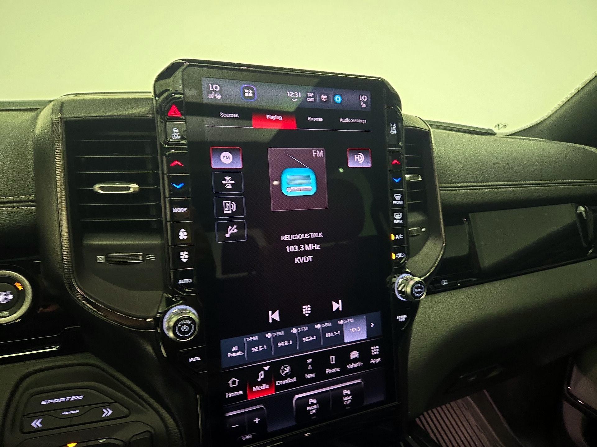 Thumbnail: 2025 RAM 1500 - 16