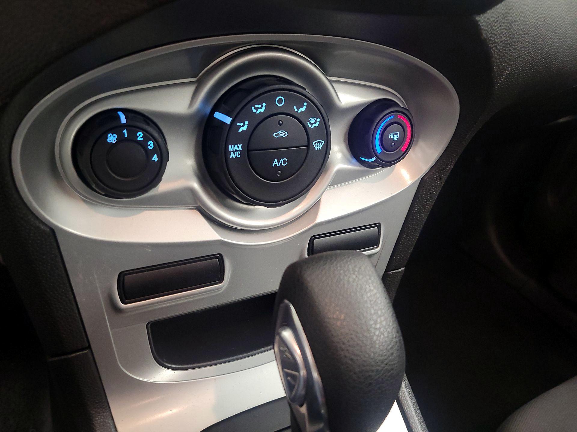 Thumbnail: 2019 Ford Fiesta - 16