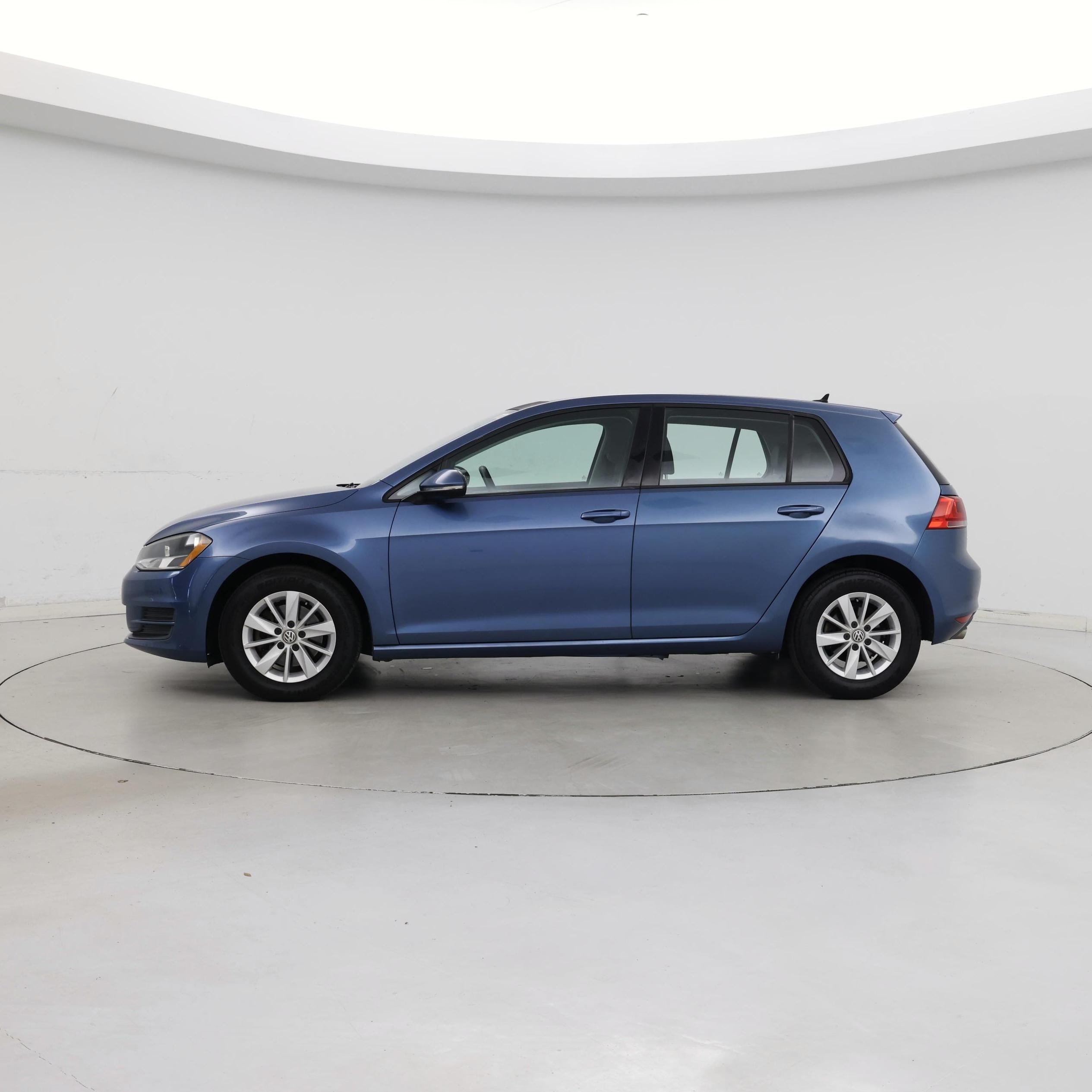 Thumbnail: 2015 Volkswagen Golf - 3