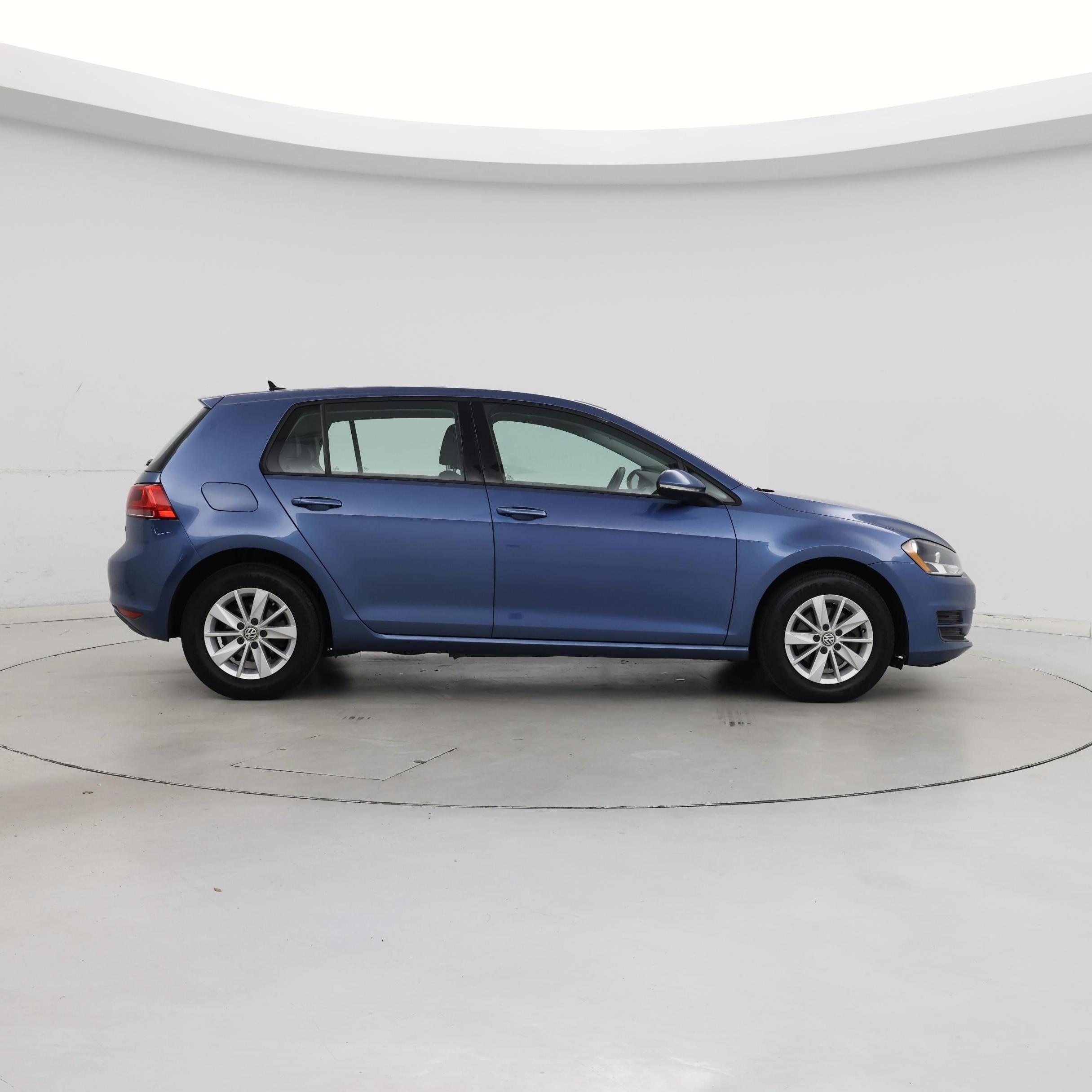 Thumbnail: 2015 Volkswagen Golf - 7