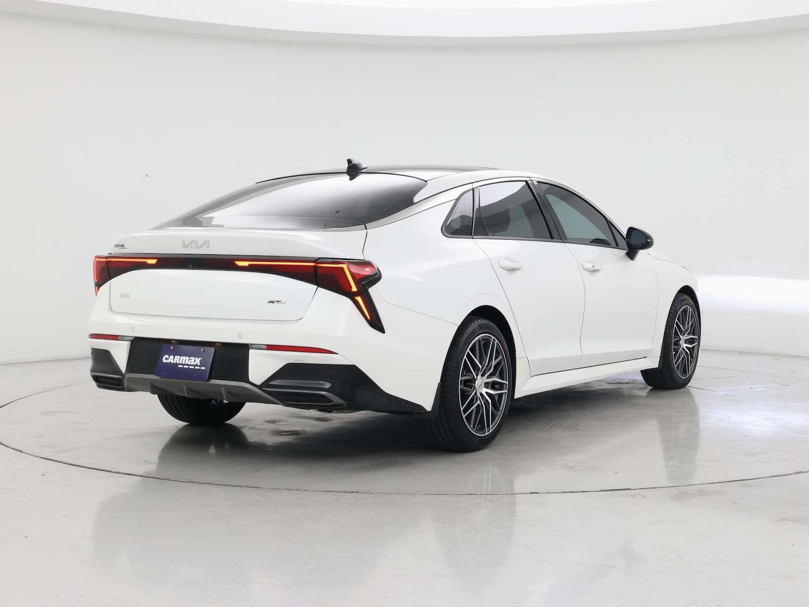 2025 Kia K5 GT-Line - Photo 9