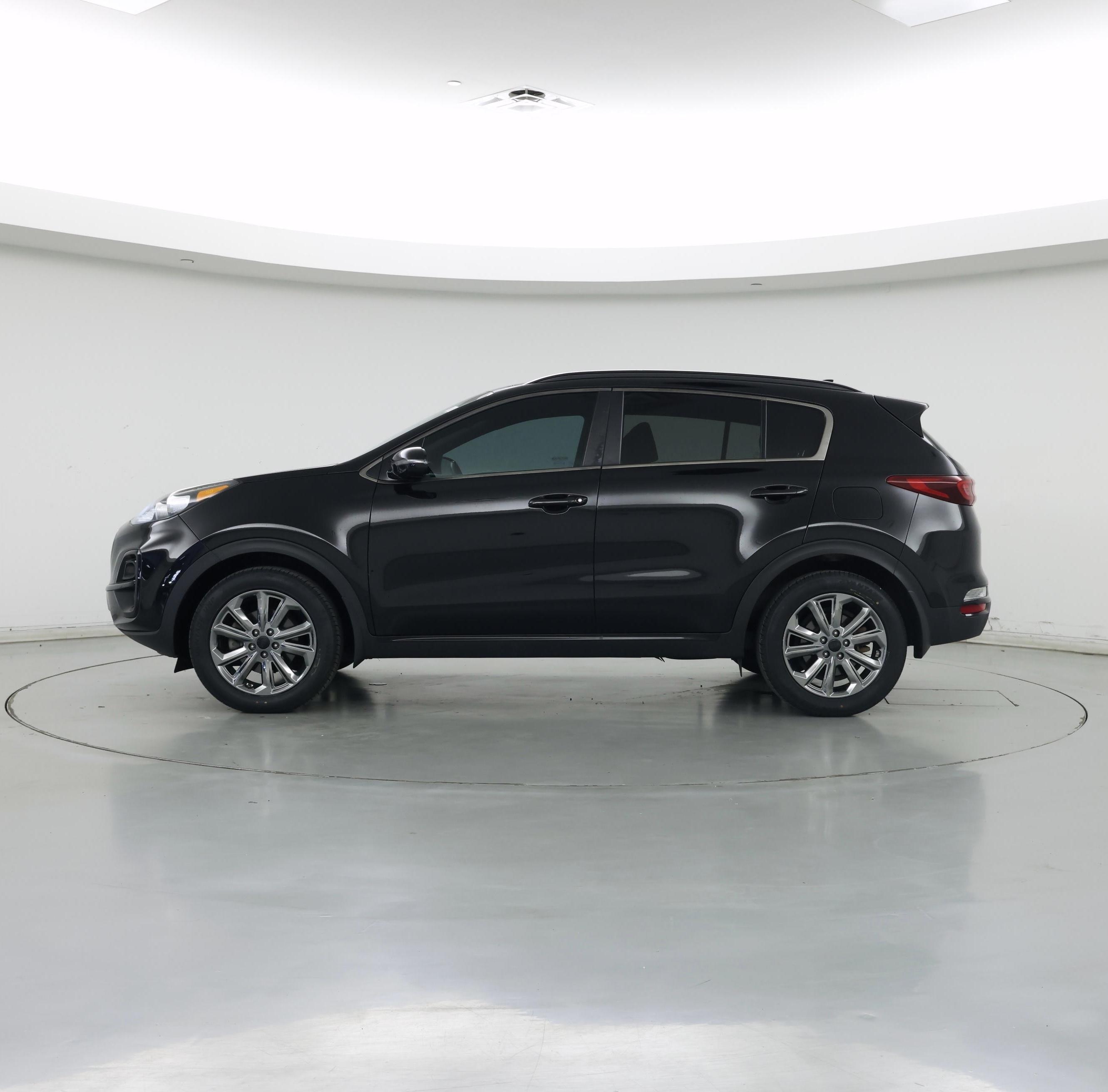 Thumbnail: 2022 Kia Sportage - 3