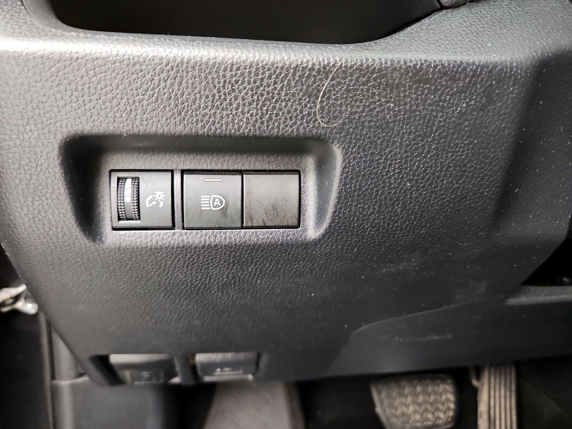Thumbnail: 2020 Toyota RAV4 - 13