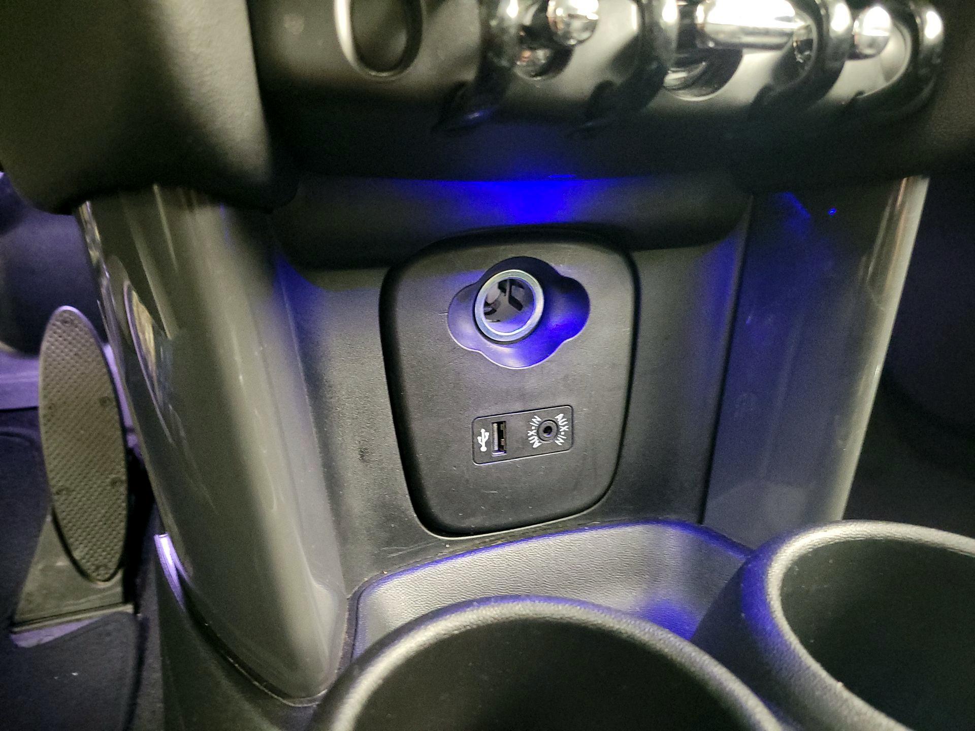 Thumbnail: 2016 MINI Cooper Hardtop - 18