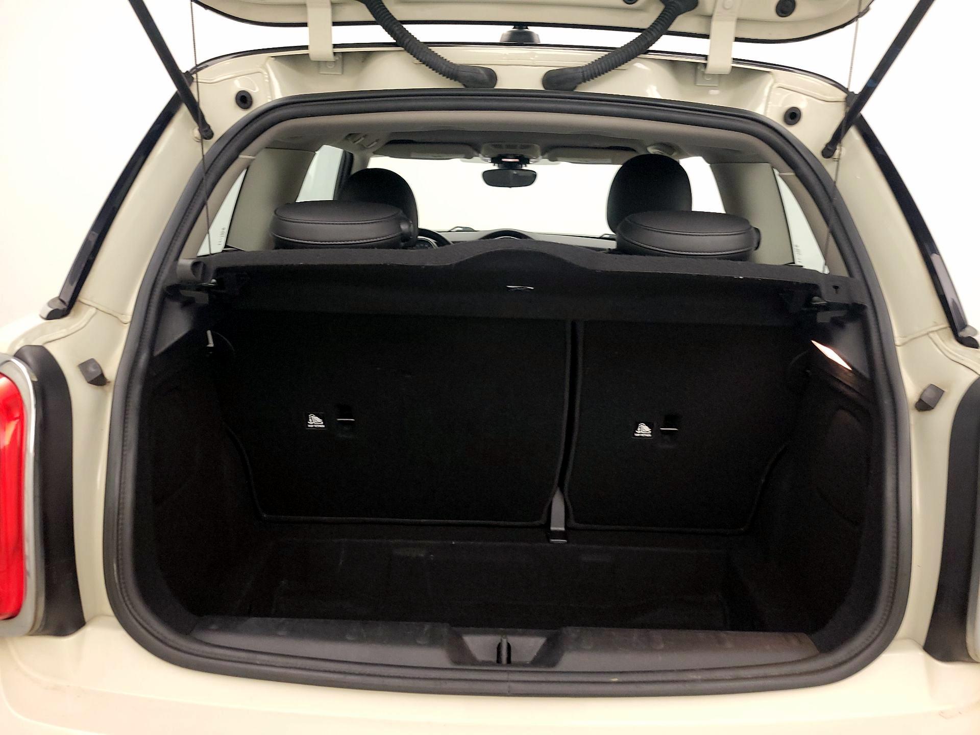 Thumbnail: 2016 MINI Cooper Hardtop - 20