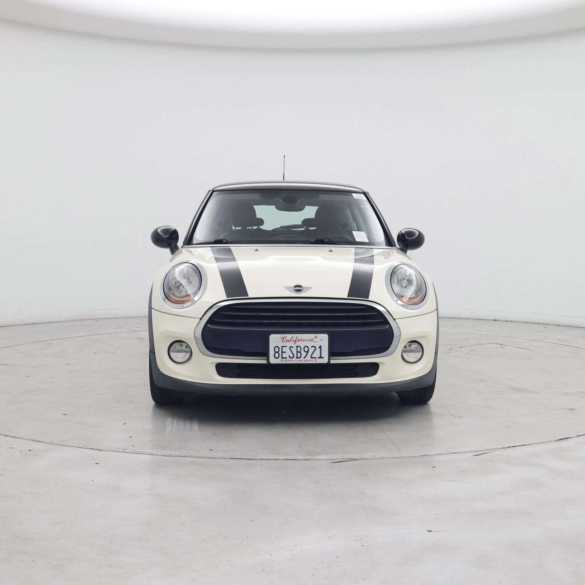 Thumbnail: 2016 MINI Cooper Hardtop - 5
