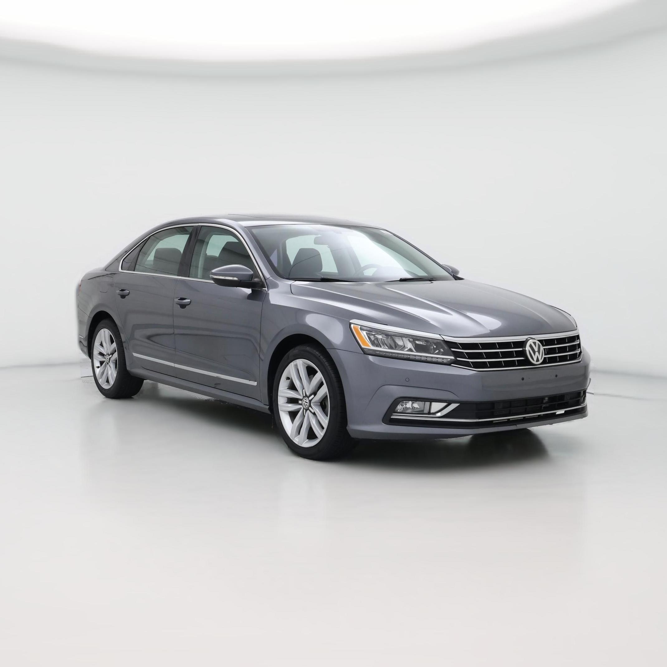 Thumbnail: 2017 Volkswagen Passat - 1