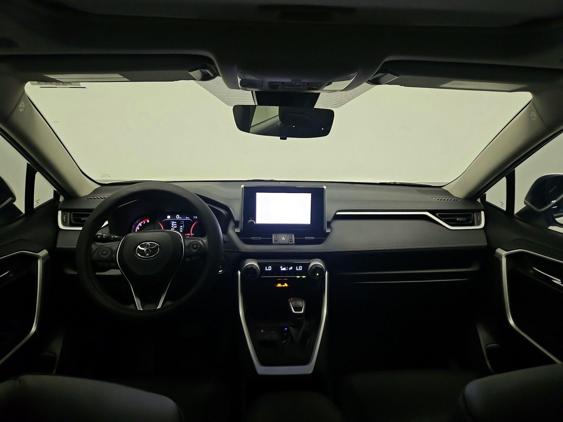 Thumbnail: 2024 Toyota RAV4 - 9